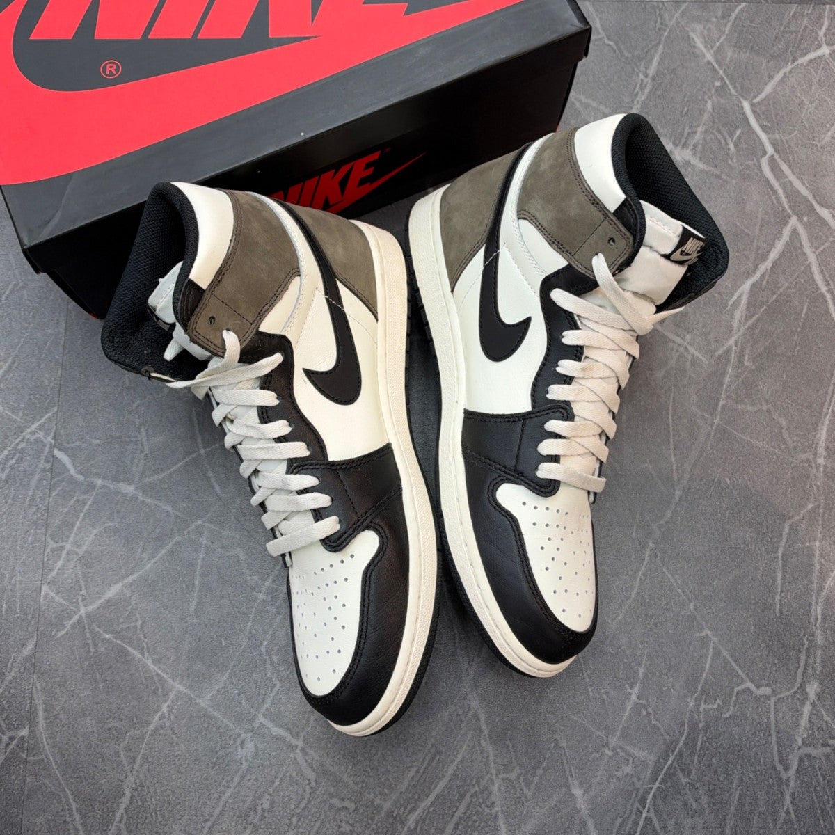 Jordan 1 Retro High Dark Mocha - Image 2