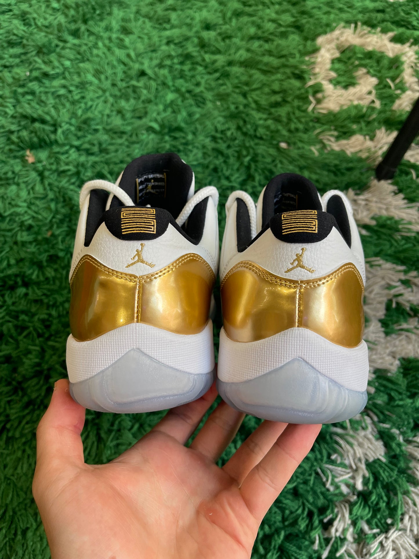 Jordan 11 Low “Closing Ceremony”