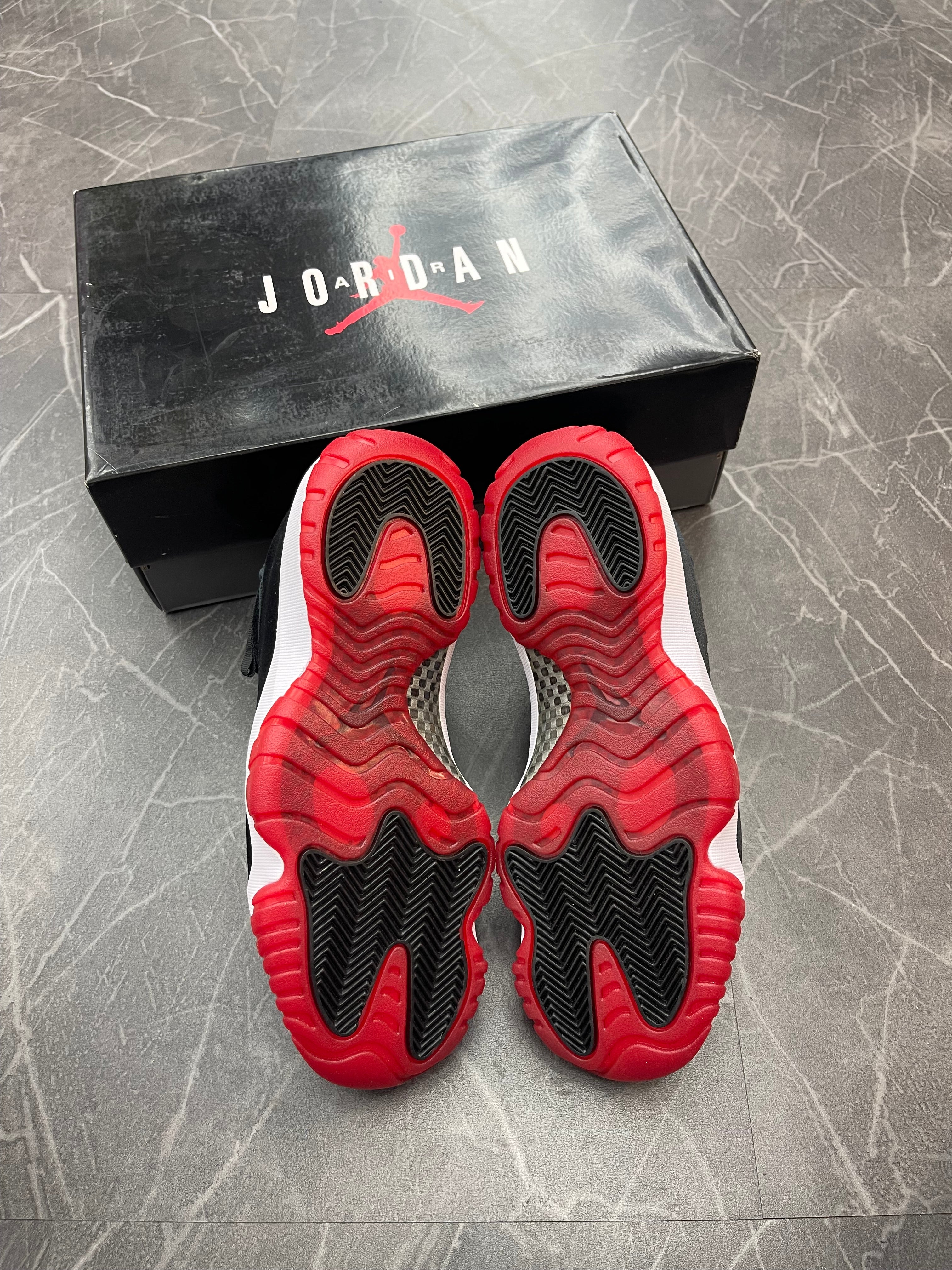 Jordan 11 “Velvet Bred”