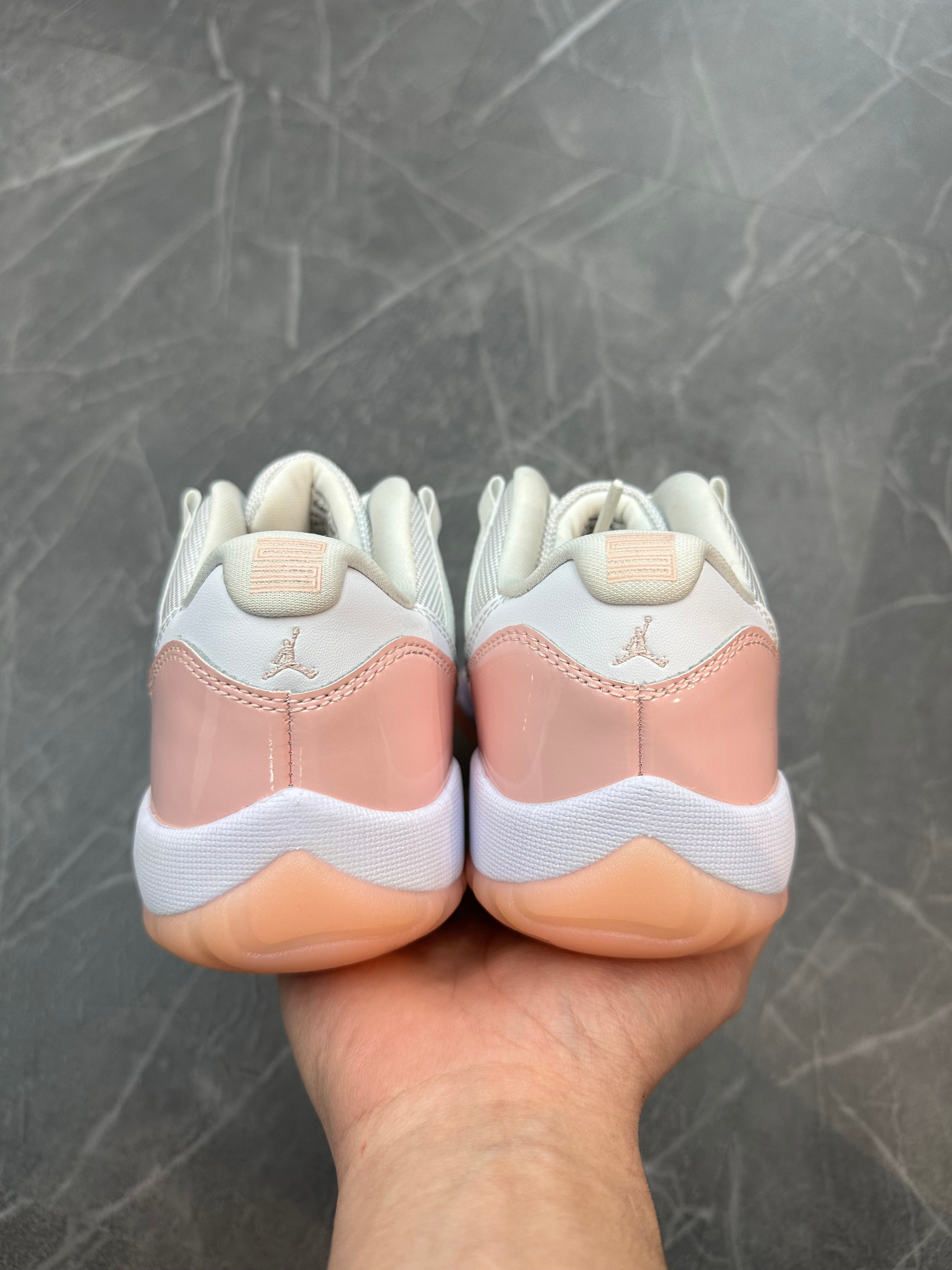 Jordan 11 Low “Legend Pink”