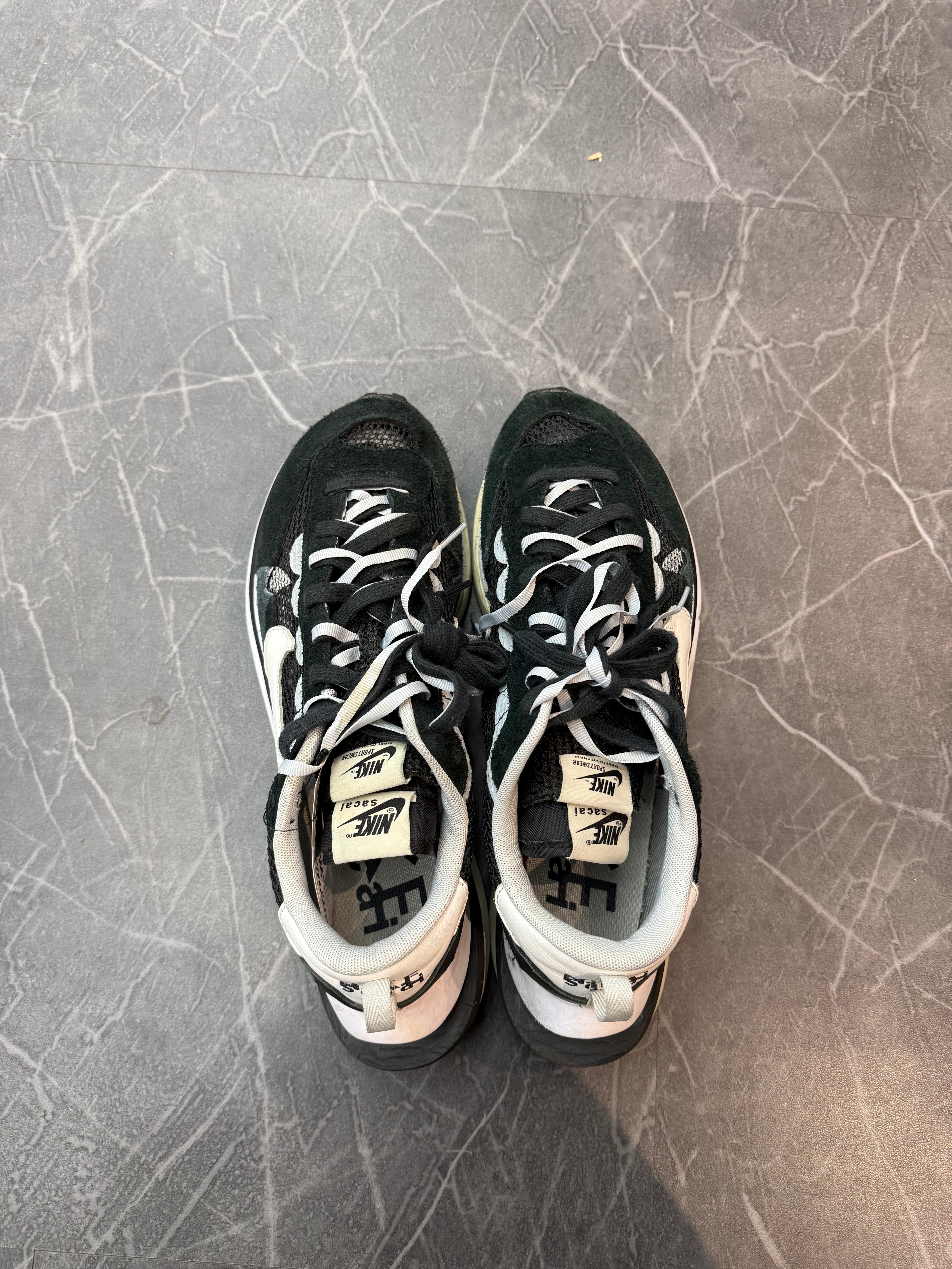 Nike Sacai Vaporwaffle “Black White”