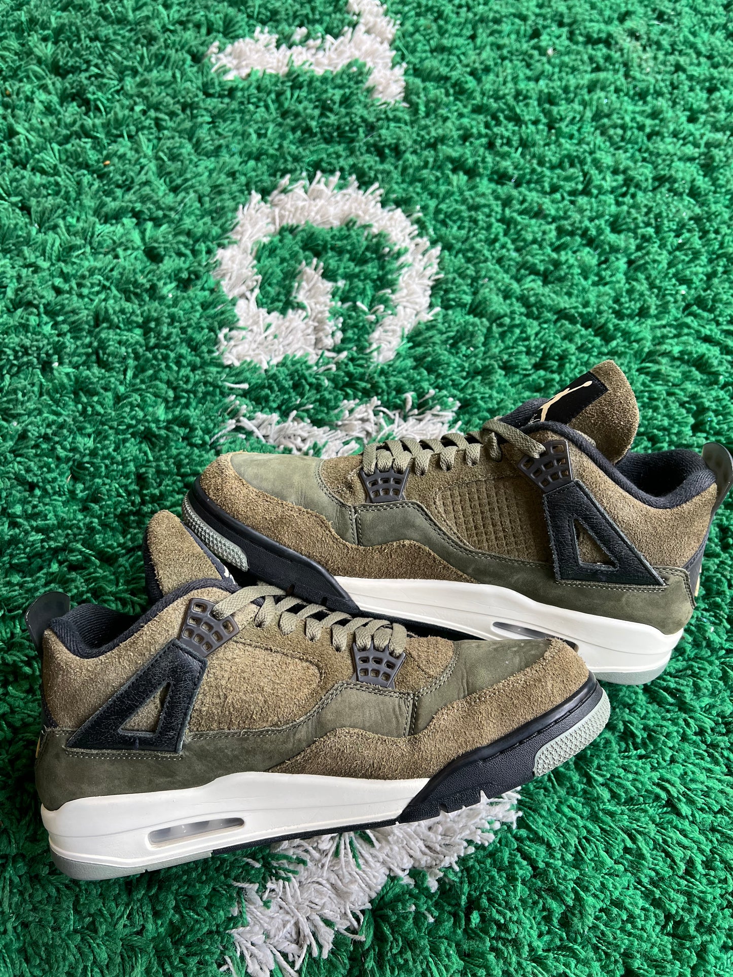 Jordan 4 Craft “Medium Olive”