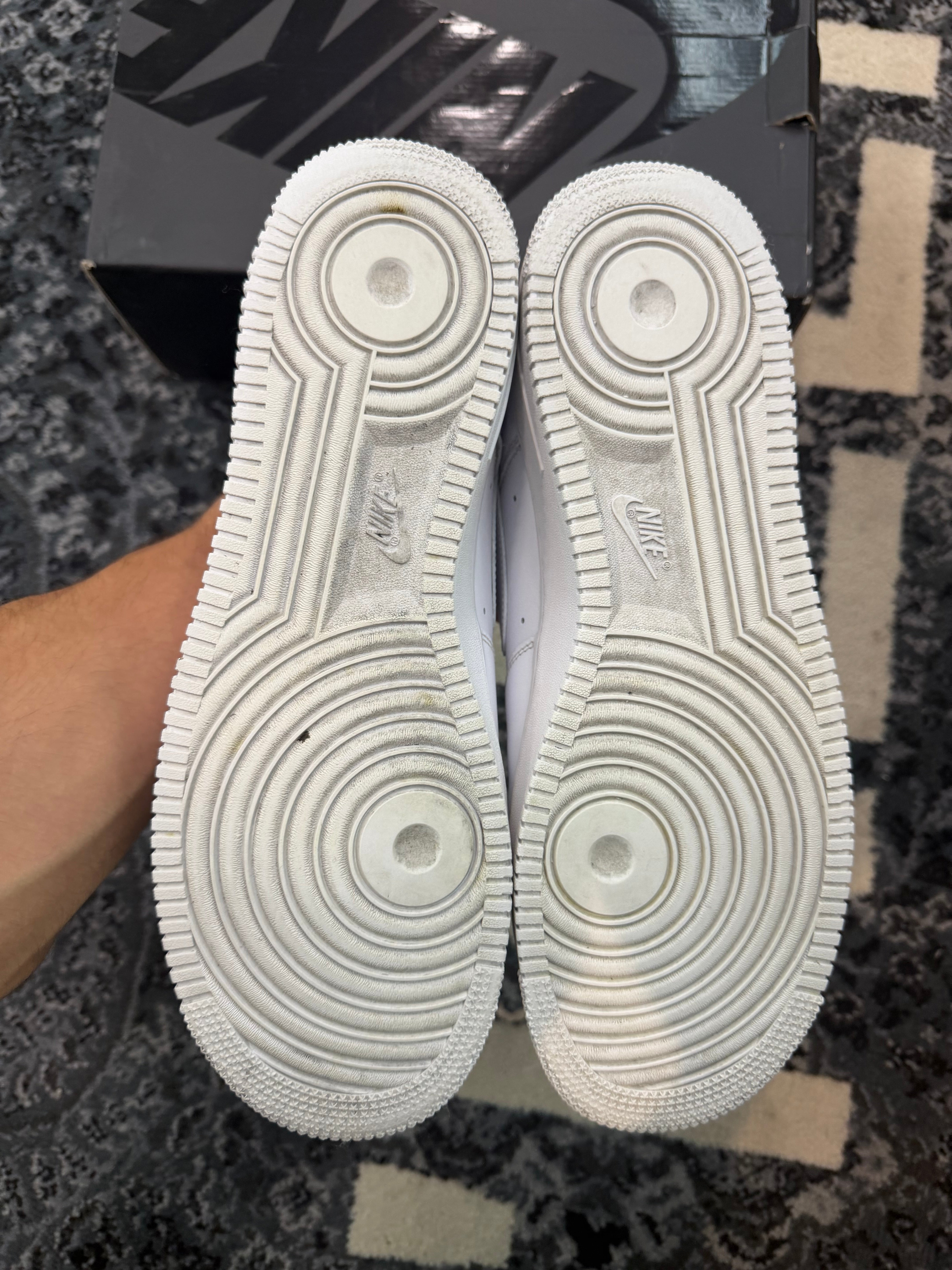Nike Air Force 1 Low Supreme “White”