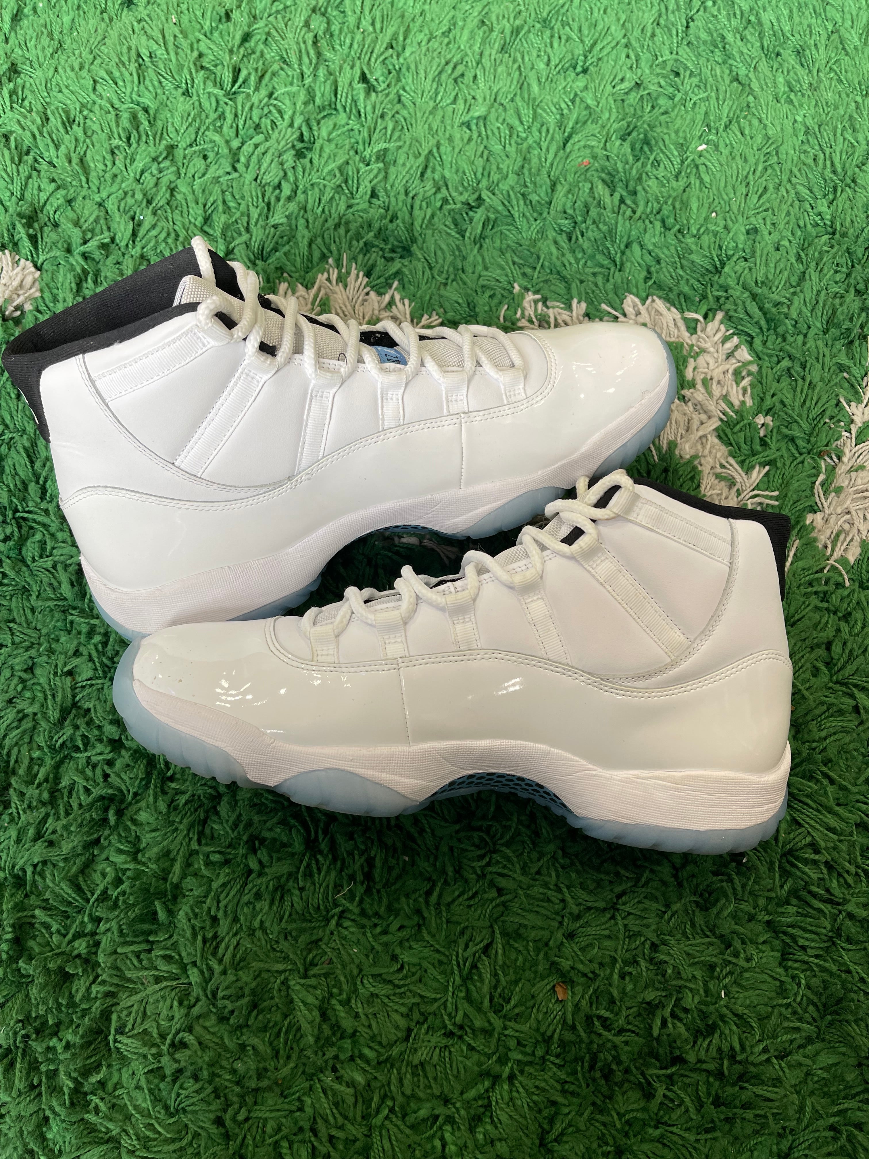 Jordan 11 “Legend Blue”