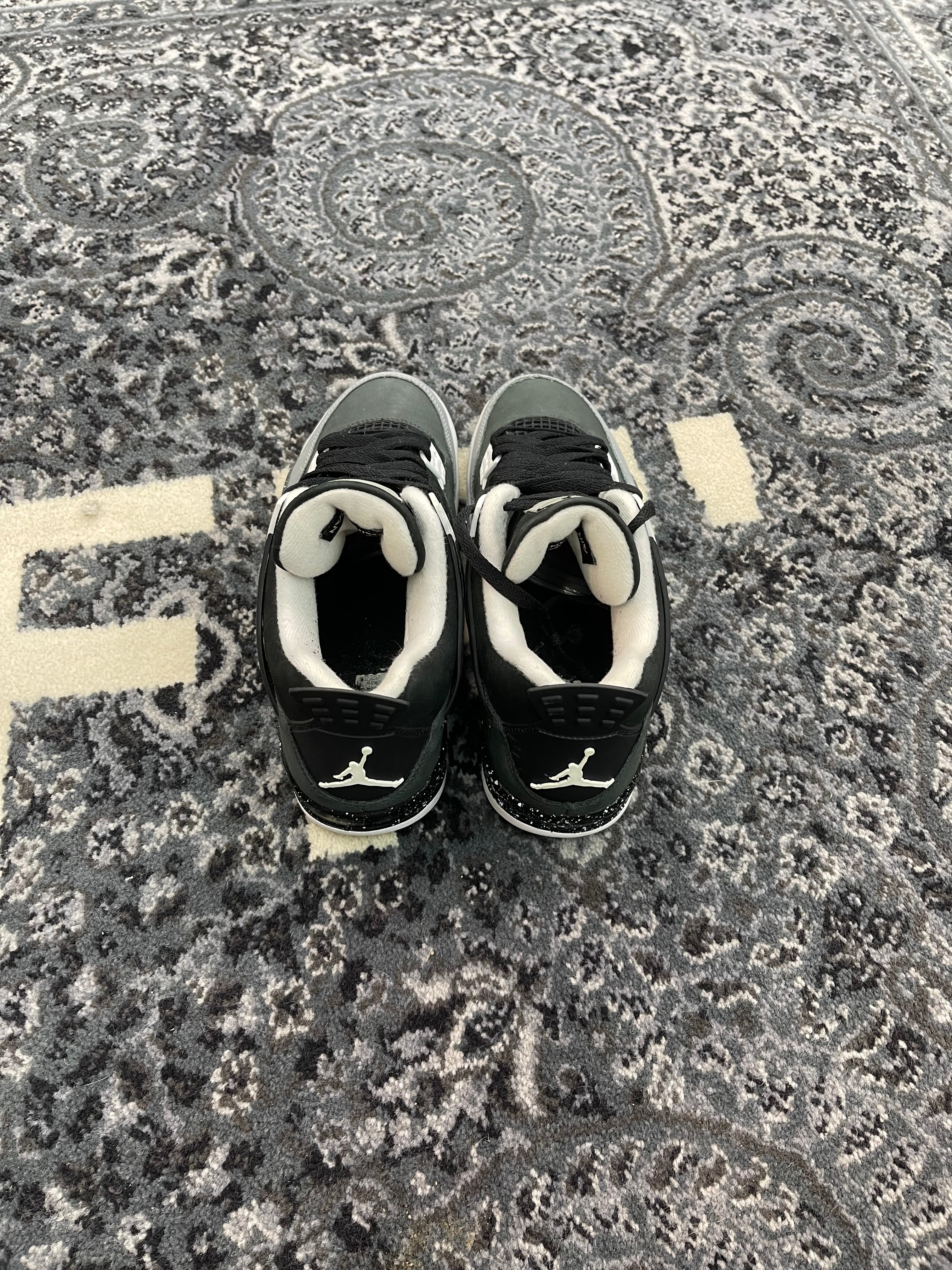 Jordan 4 “Fear”
