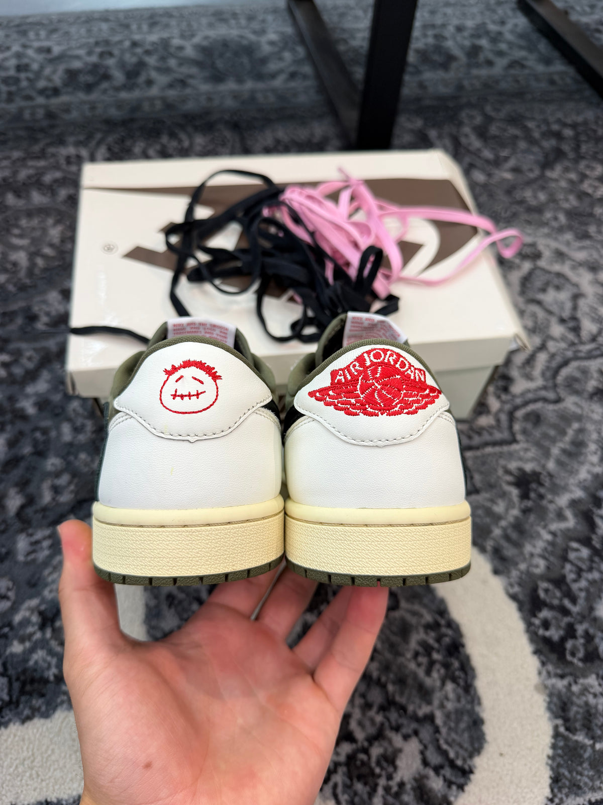 Jordan 1 Low x Travis Scott “Medium Olive”