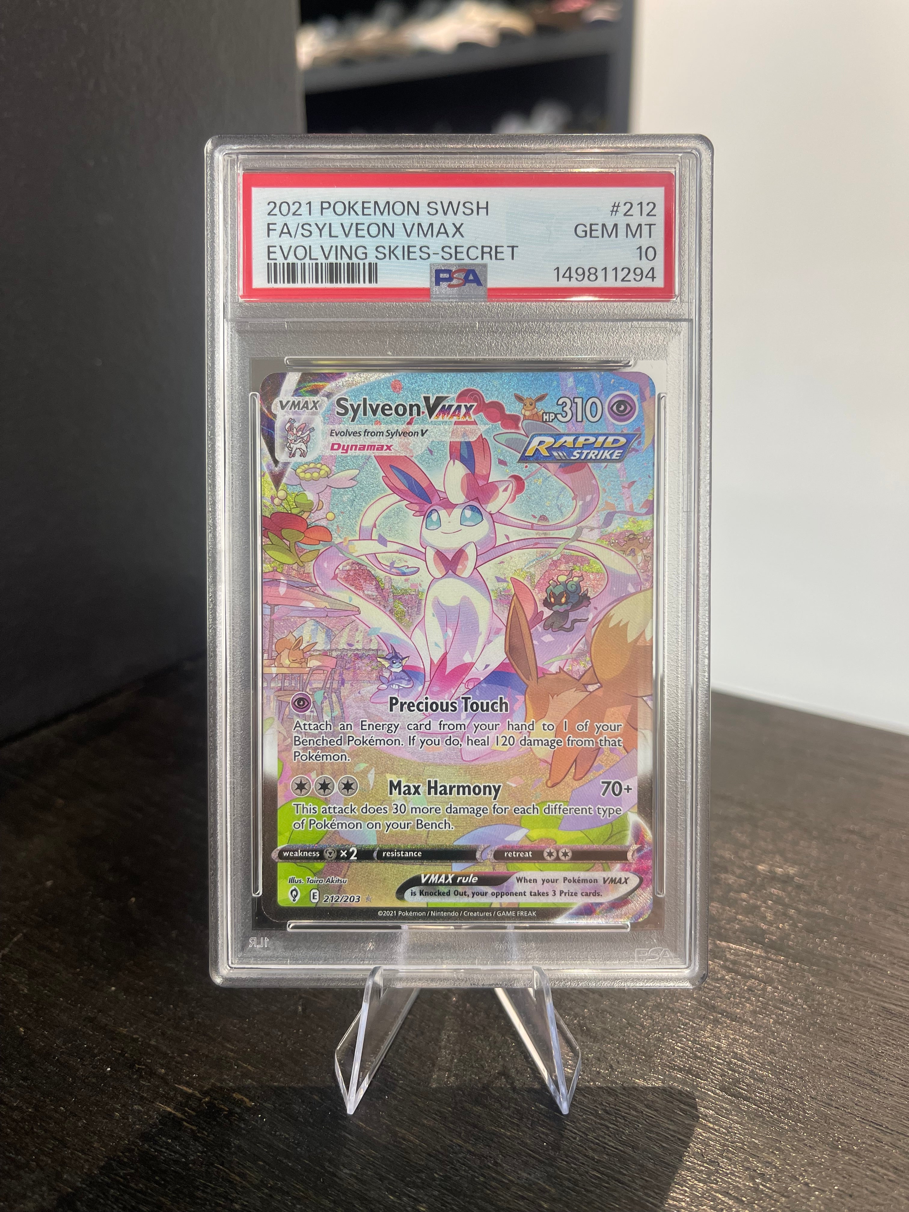 Sylveon VMAX #212 (PSA 10)