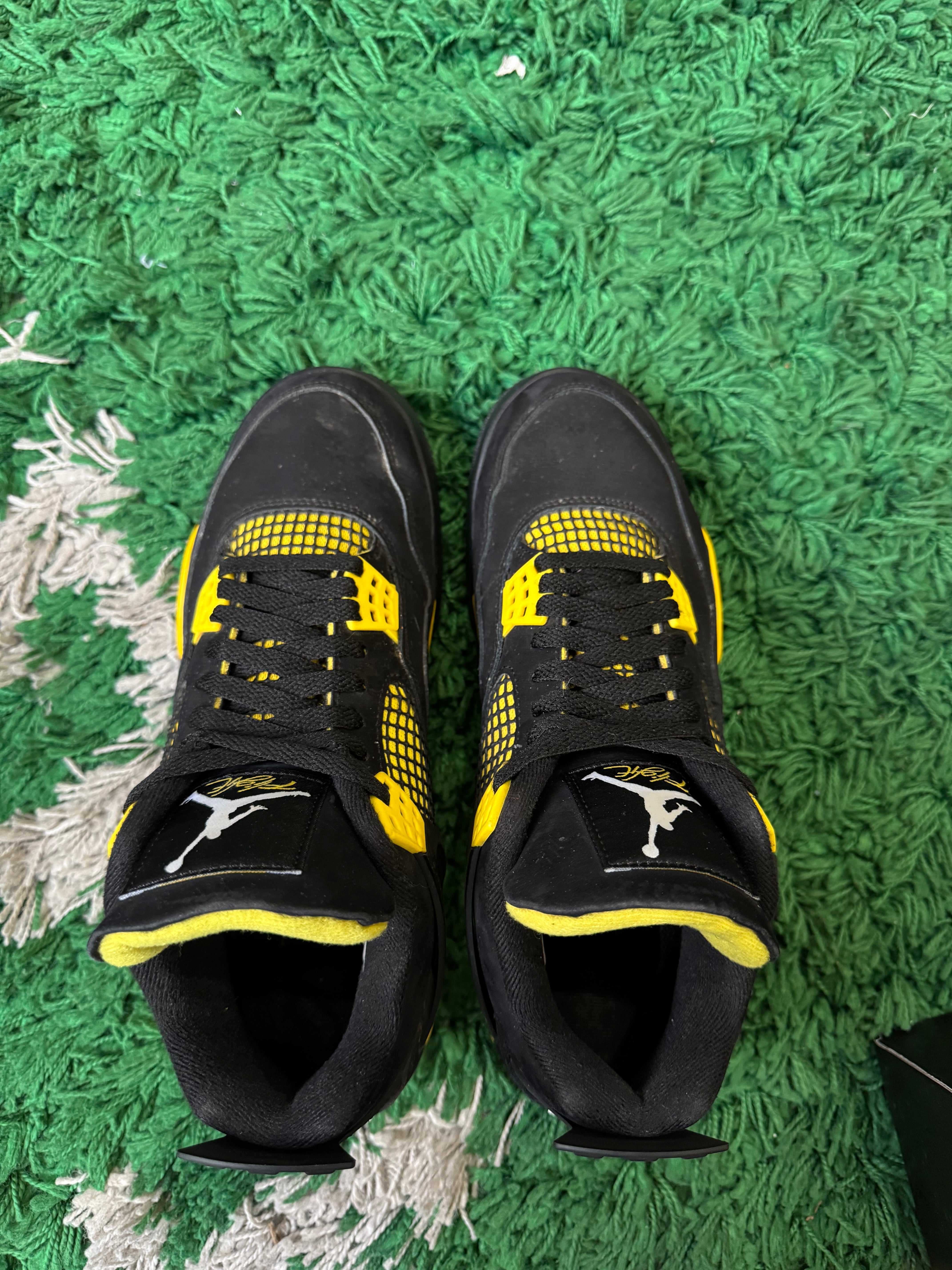 Jordan 4 “Thunder”