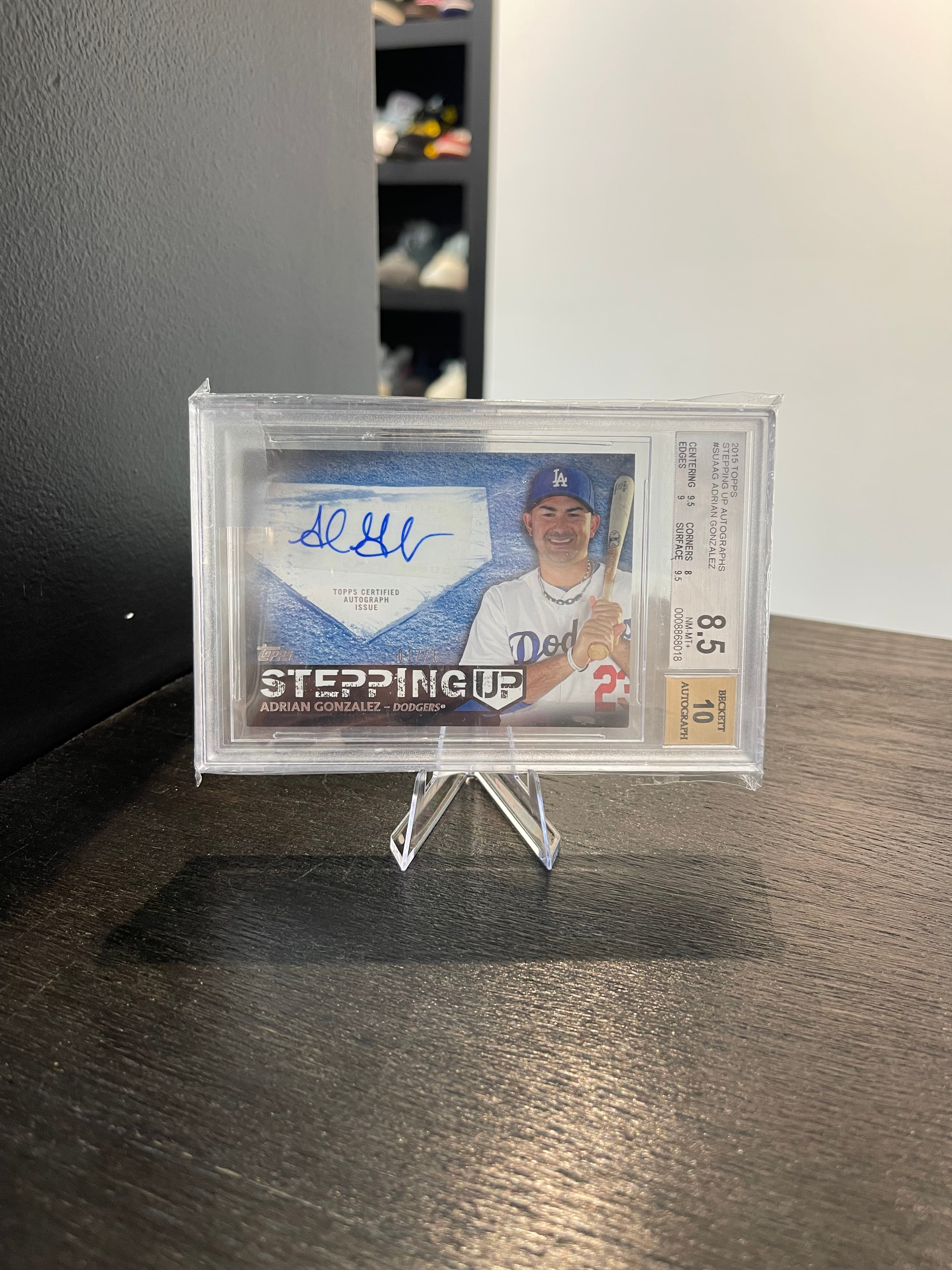 2015 Topps Adrian Gonzalez #SUA-AG Stepping It Up Auto 1/25 BGS 8.5/10