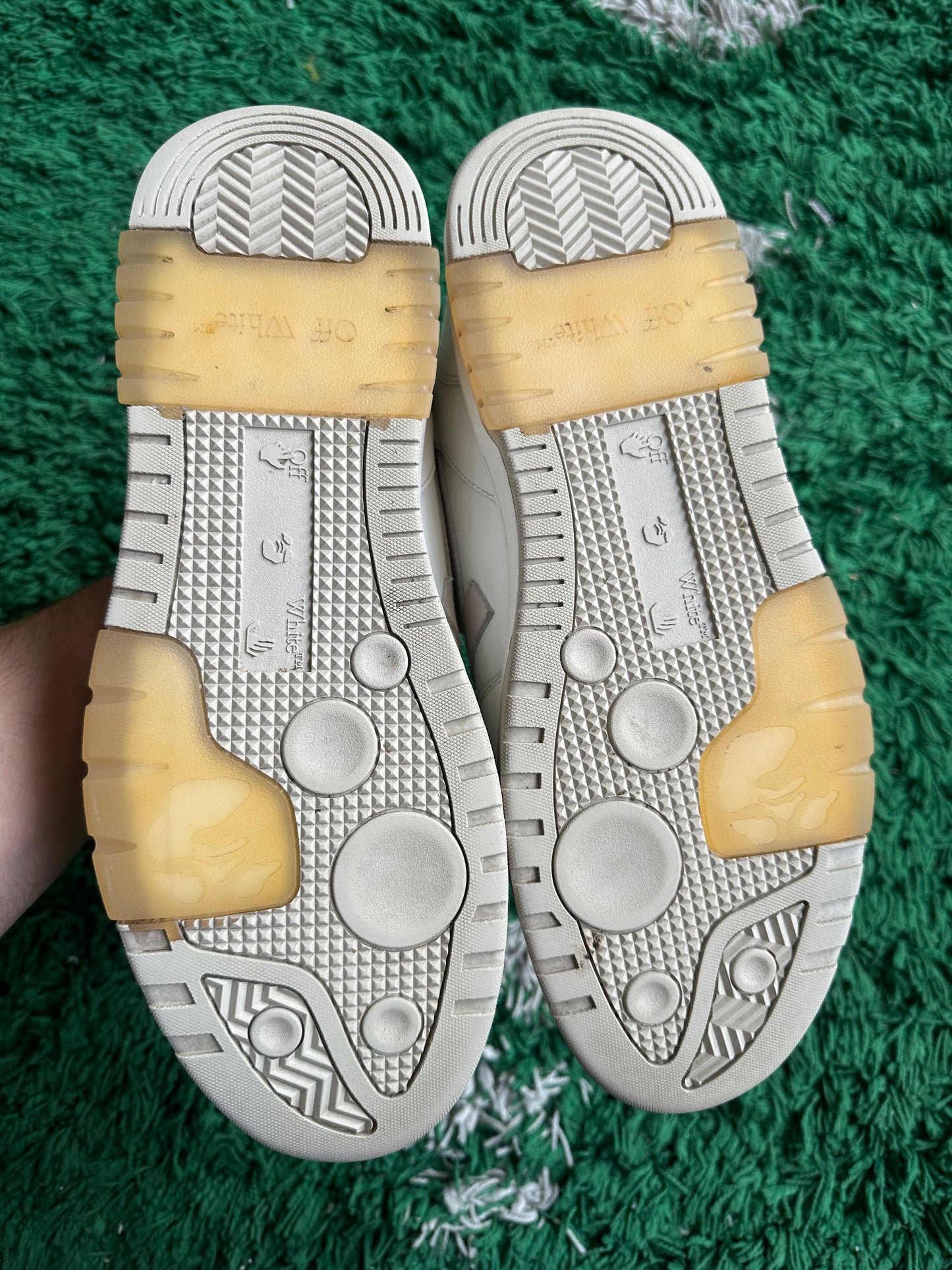 Off White Out Of Office “White Beige”