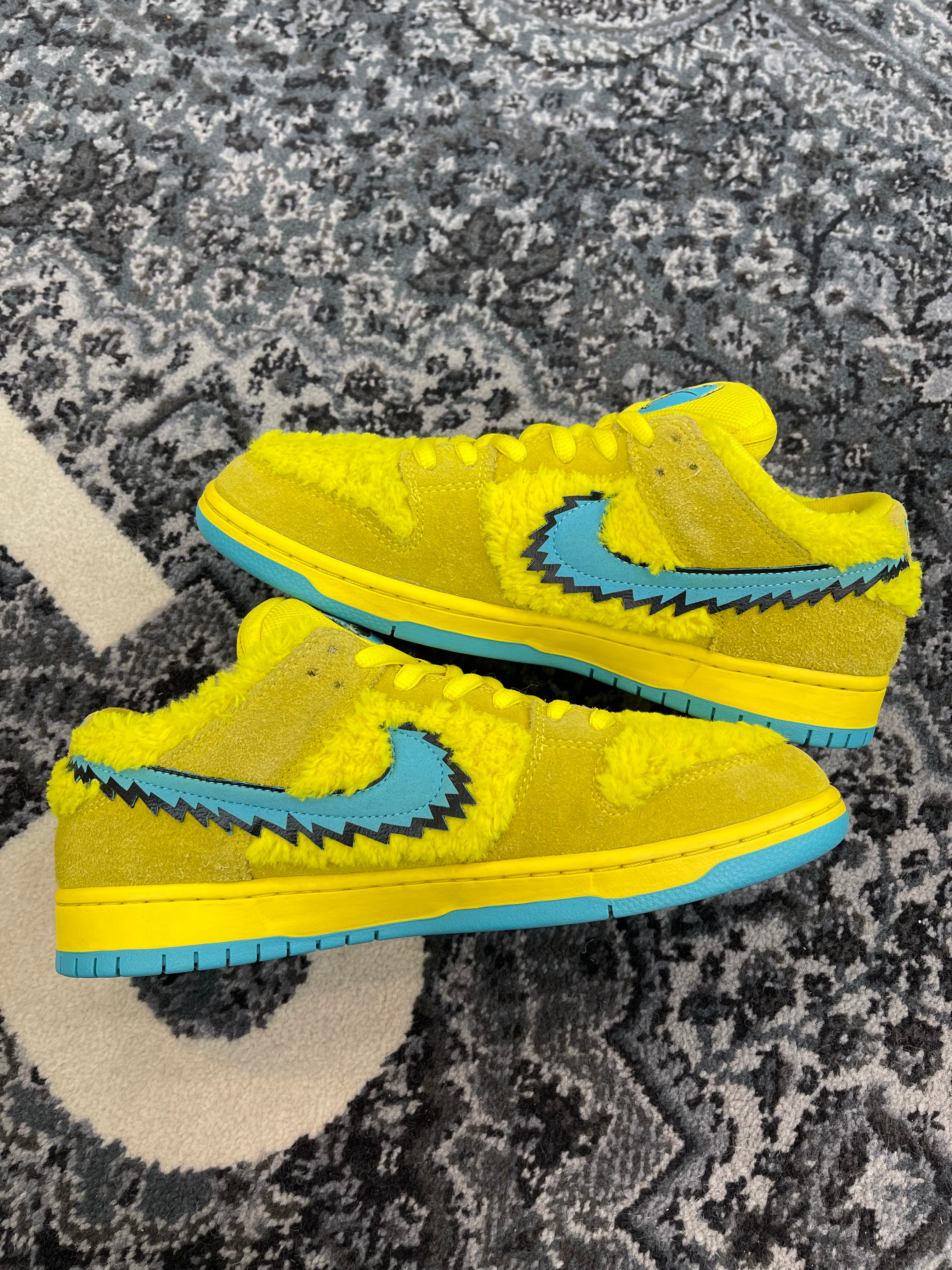 Nike Dunk Low SB x Grateful Dead “Yellow”