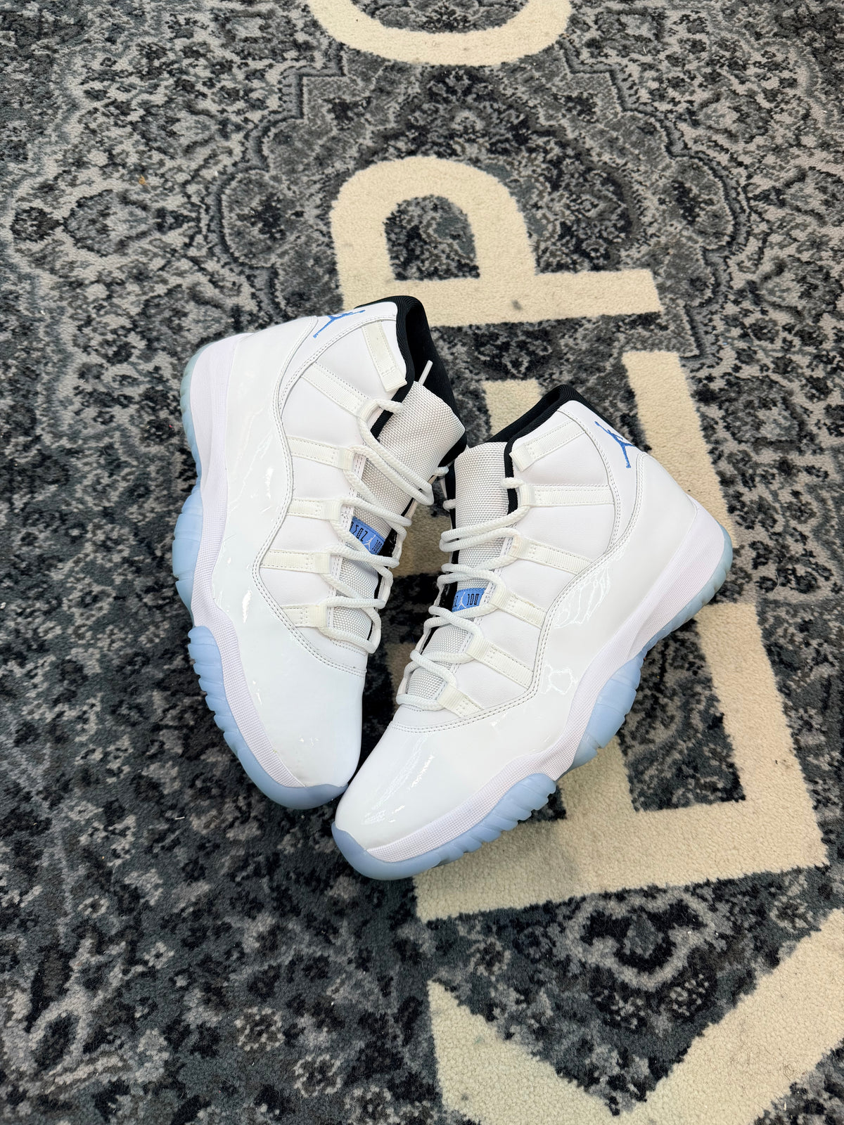 Jordan 11 “Legend Blue”