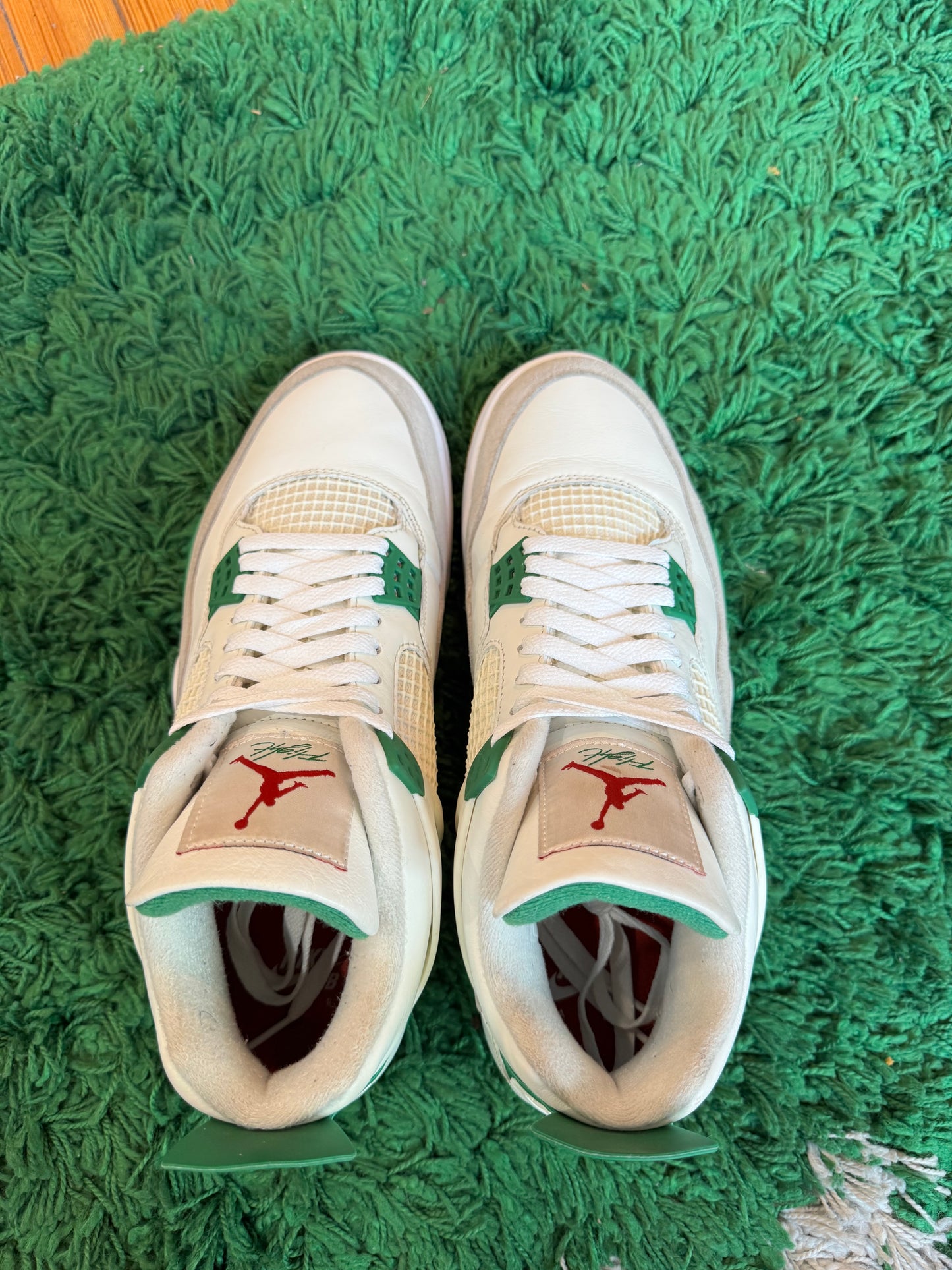 Jordan 4 SB “Pine Green”