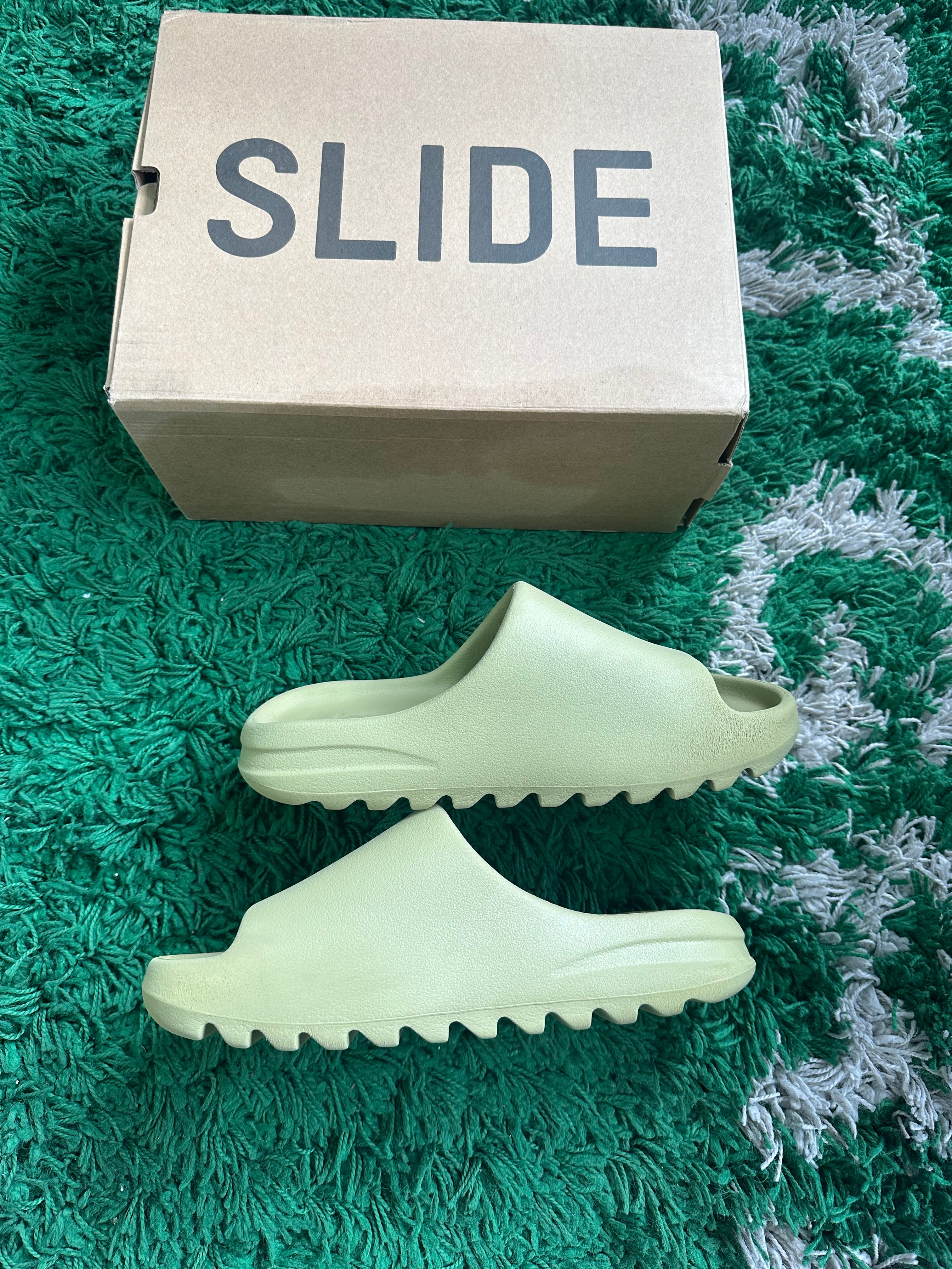 Yeezy Slide “Resin”