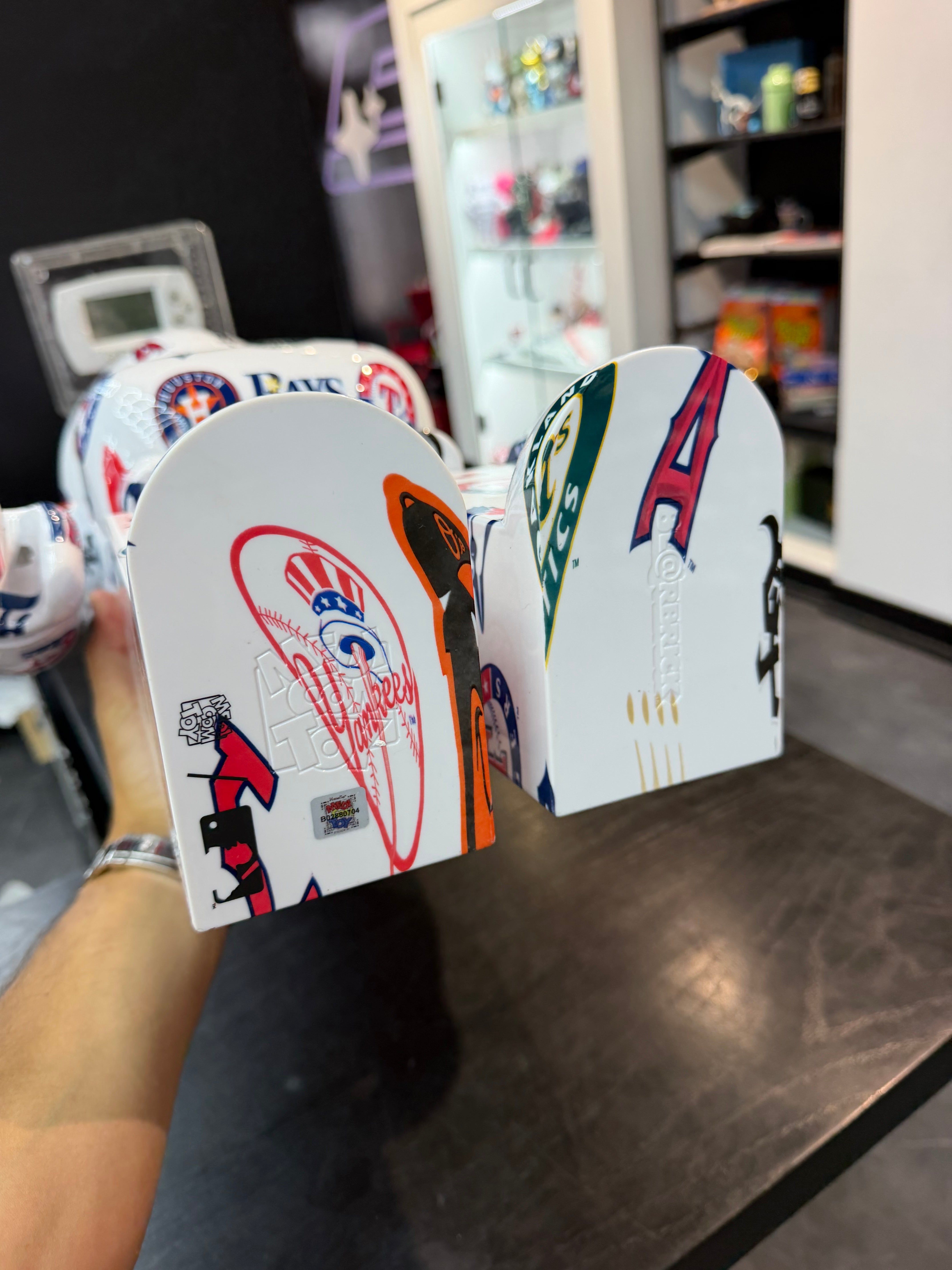 BearBrick 1000% MLB “American League”