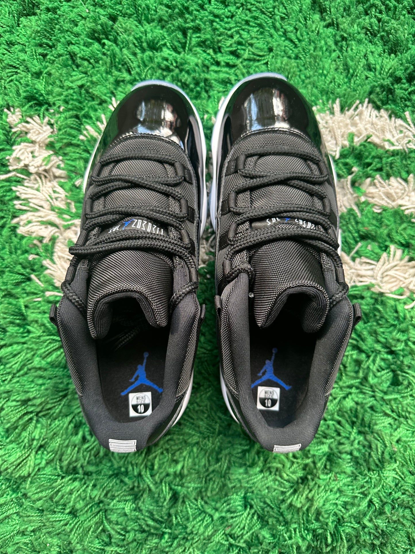 Jordan 11 Low “Space Jam”
