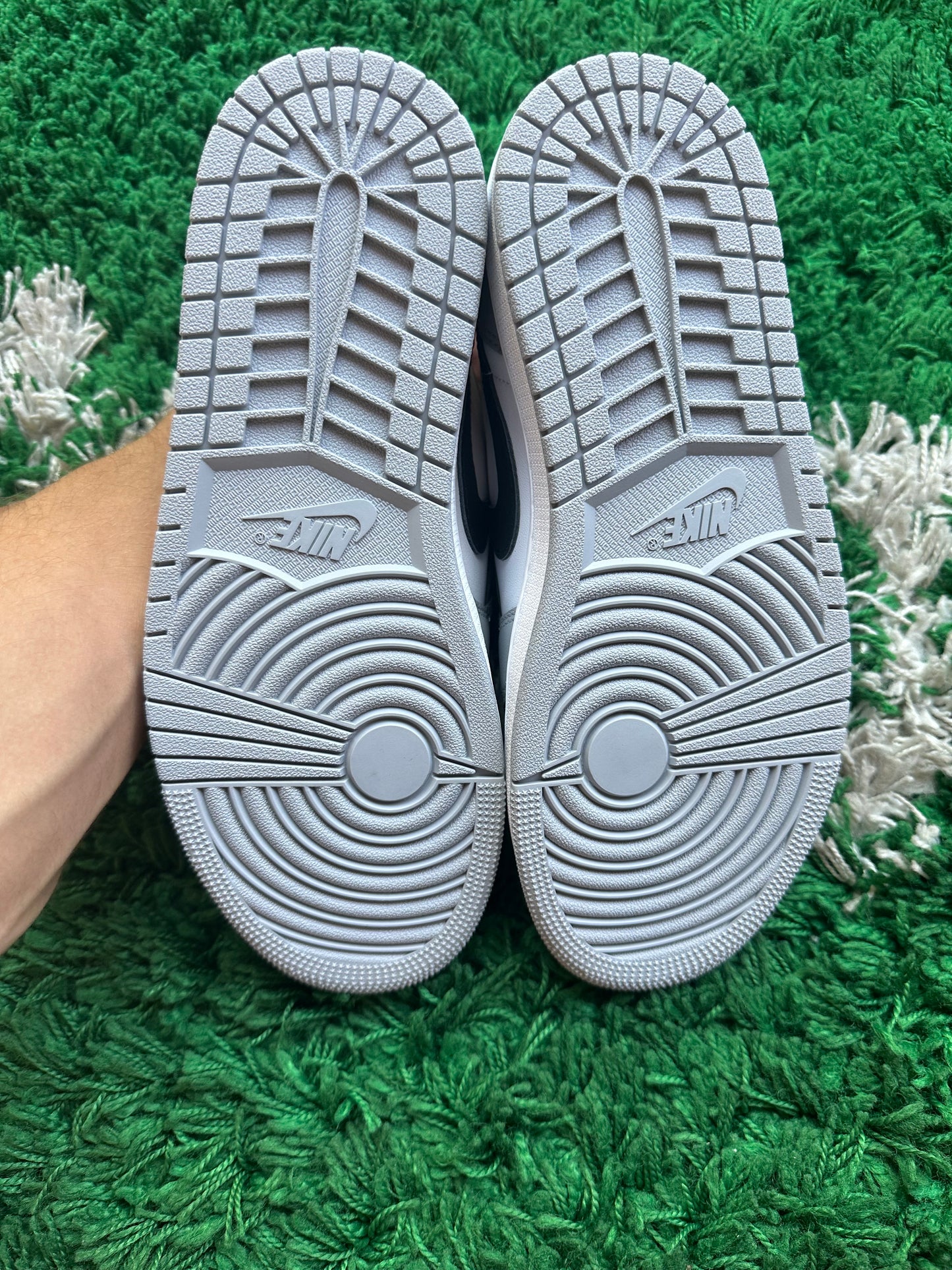 Jordan 1 Low “Barons”