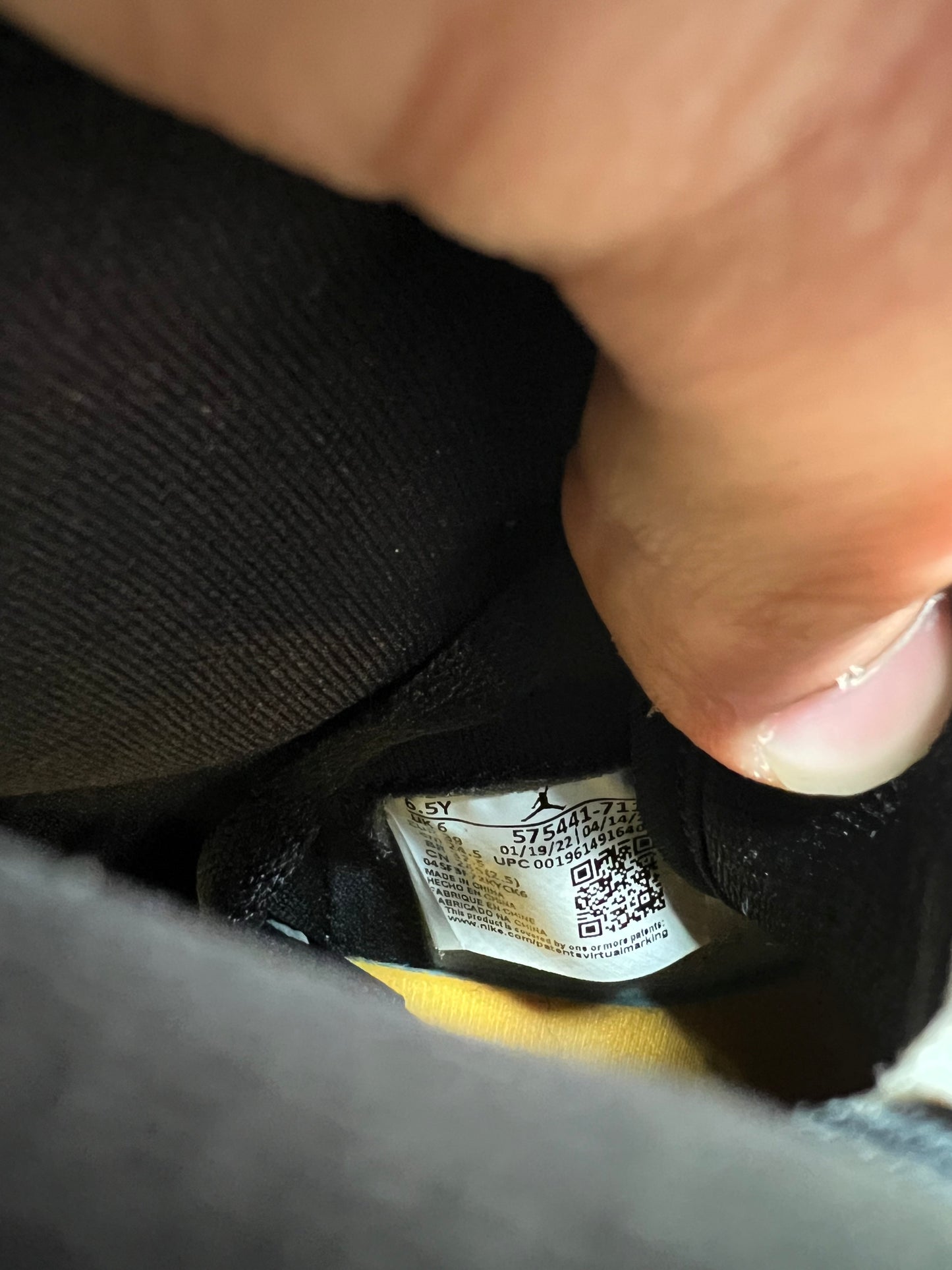 Jordan 1 High “Taxi”