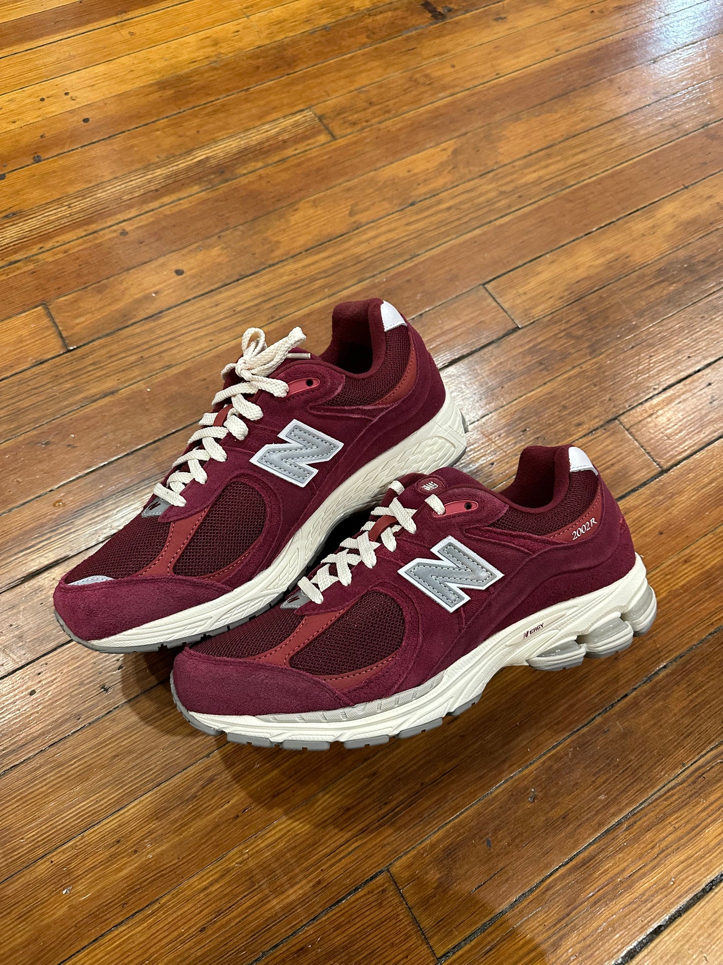 New Balance 2002R “Bordeaux”