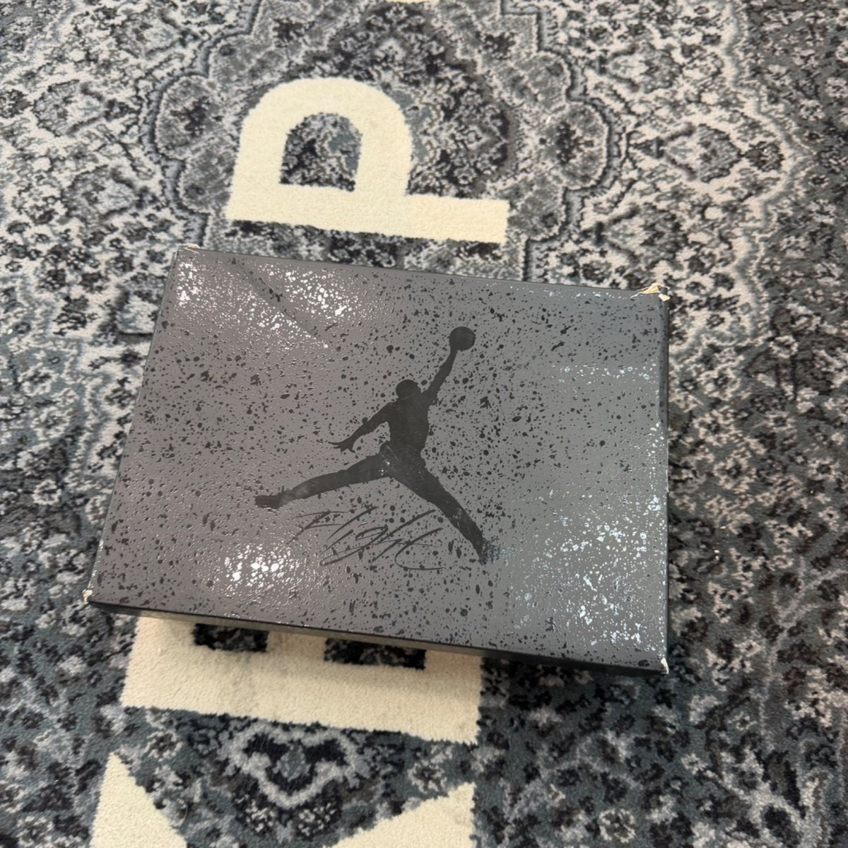 Jordan 4 Retro Black Cat (2025) - box
