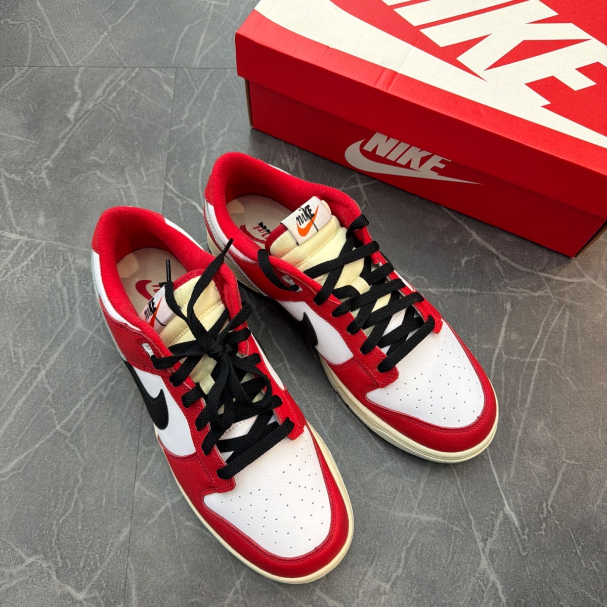 Nike Dunk Low Chicago Split (Size 10.5) (Lightly Worn)