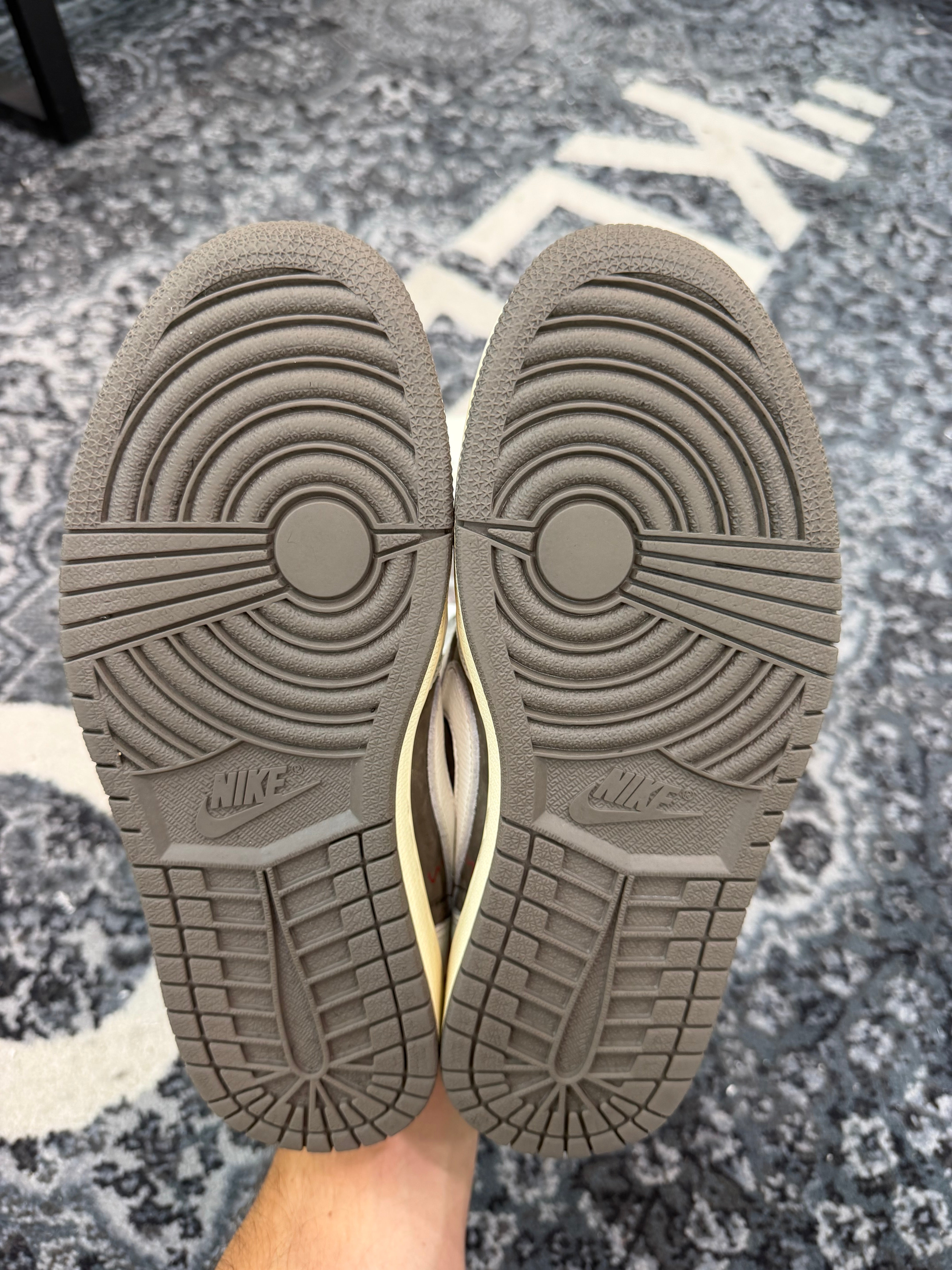 Jordan 1 Low x Travis Scott “Reverse Mocha”