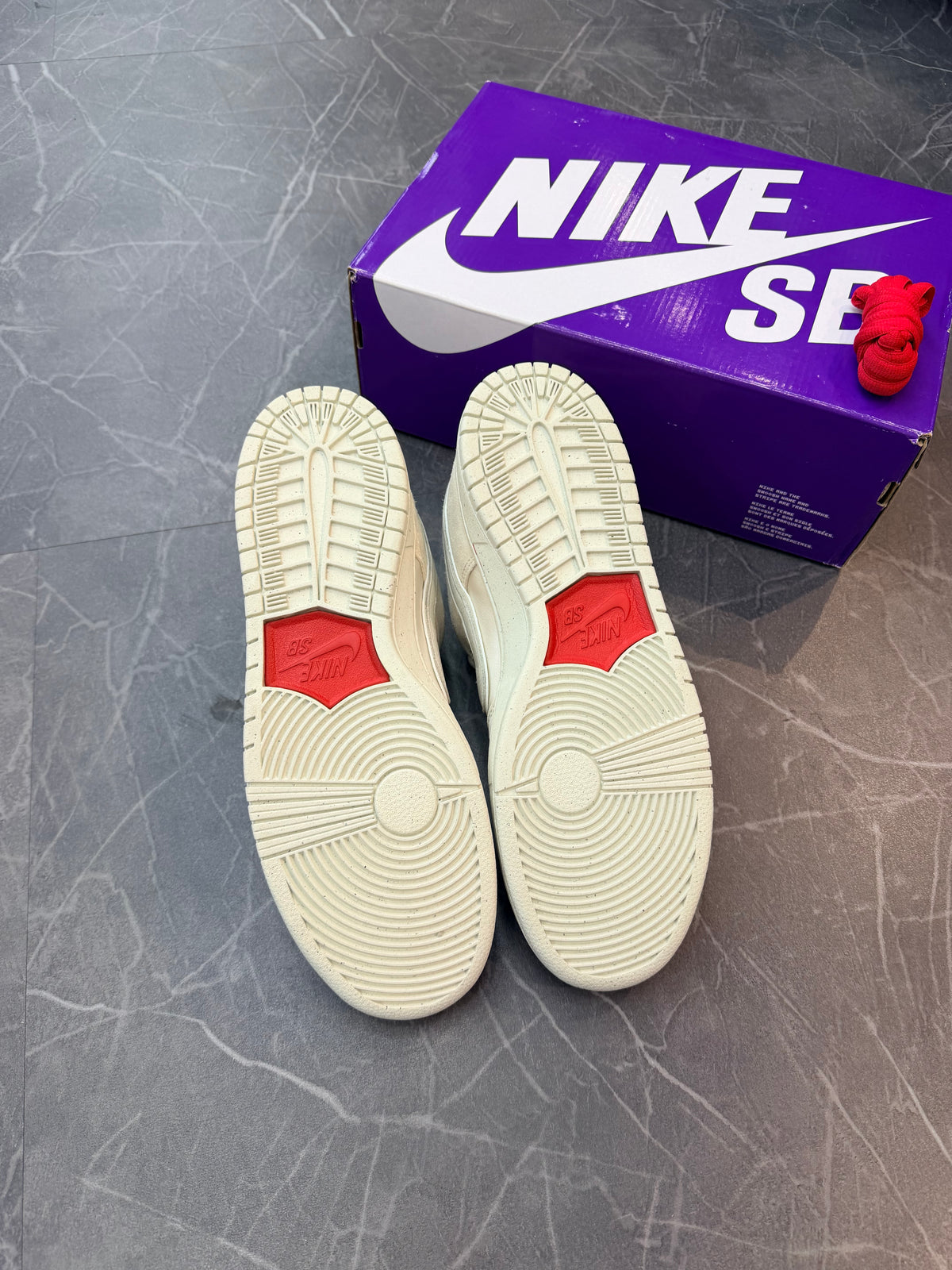 Nike SB Dunk Low City of Love Light Bone