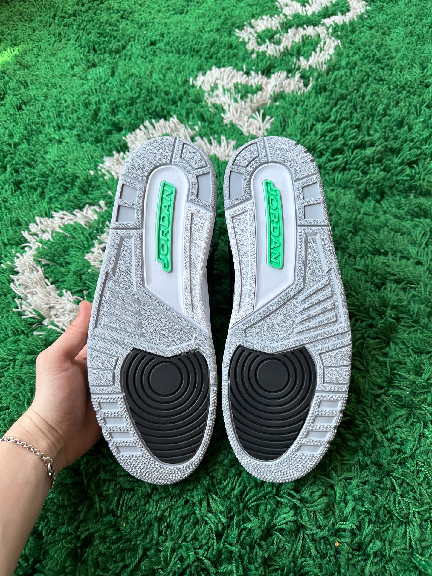 Jordan 3 “Green Glow”