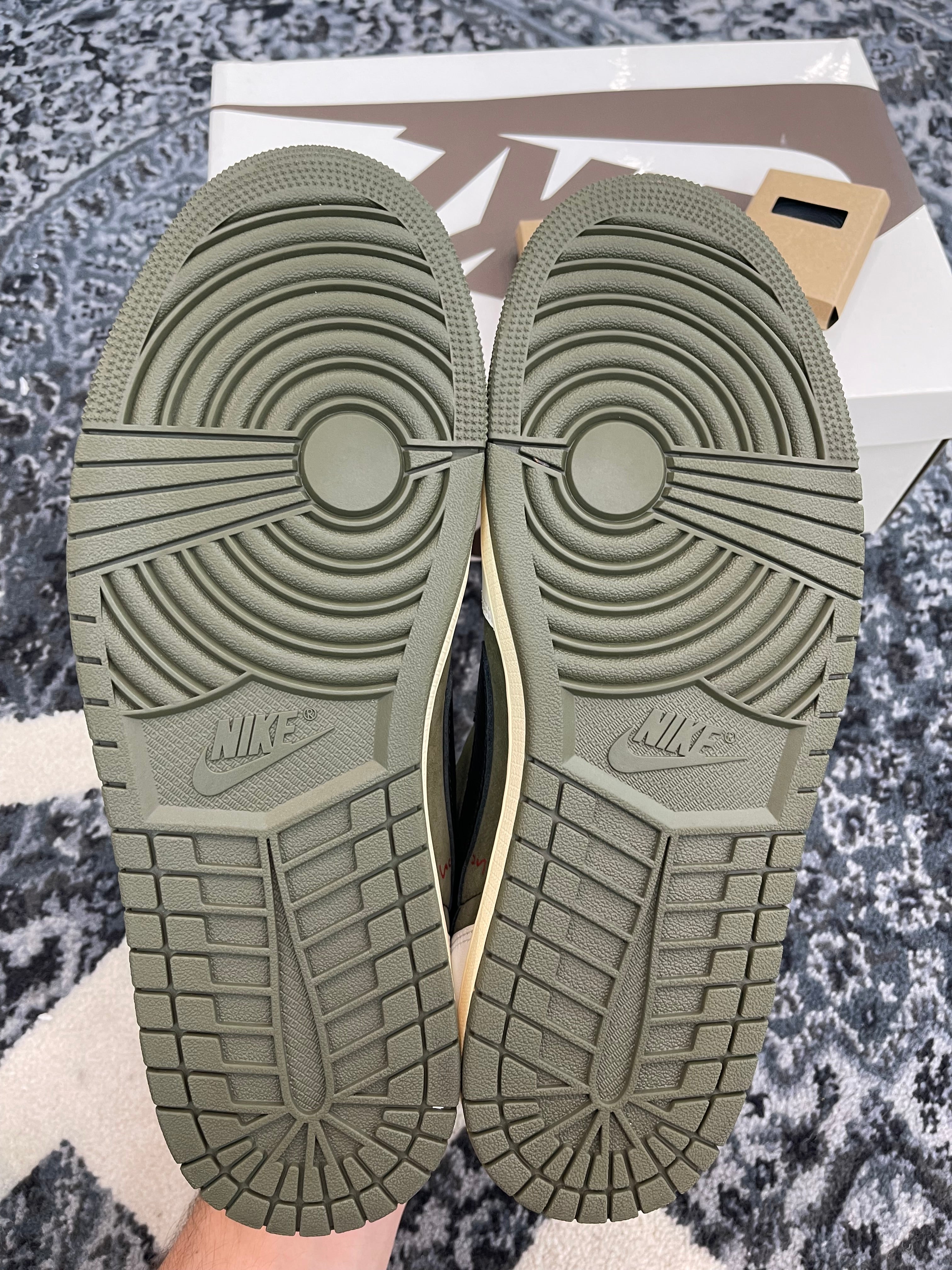 Jordan 1 Low x Travis Scott “Medium Olive”