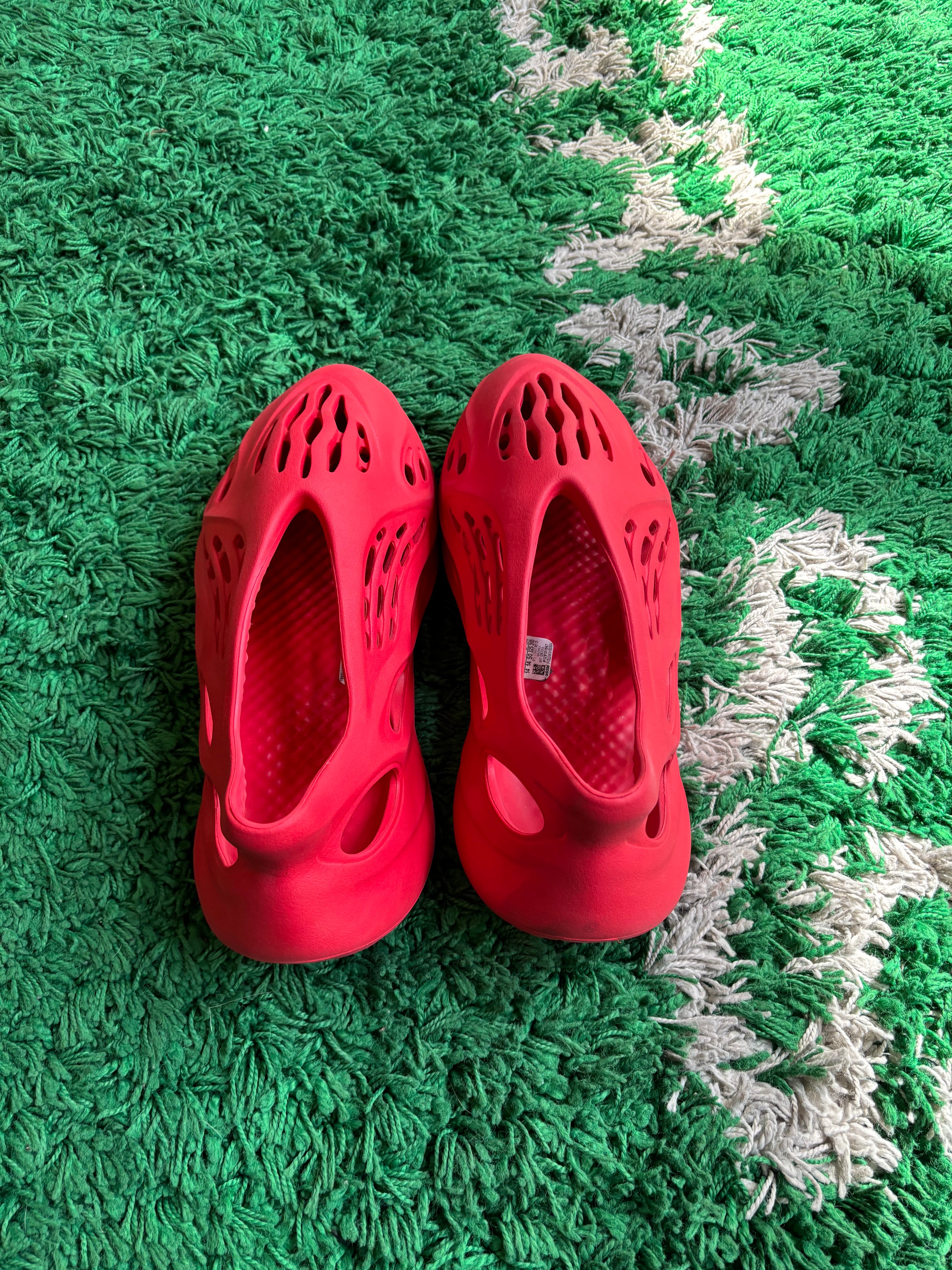Yeezy Foam Runner “Vermillion”