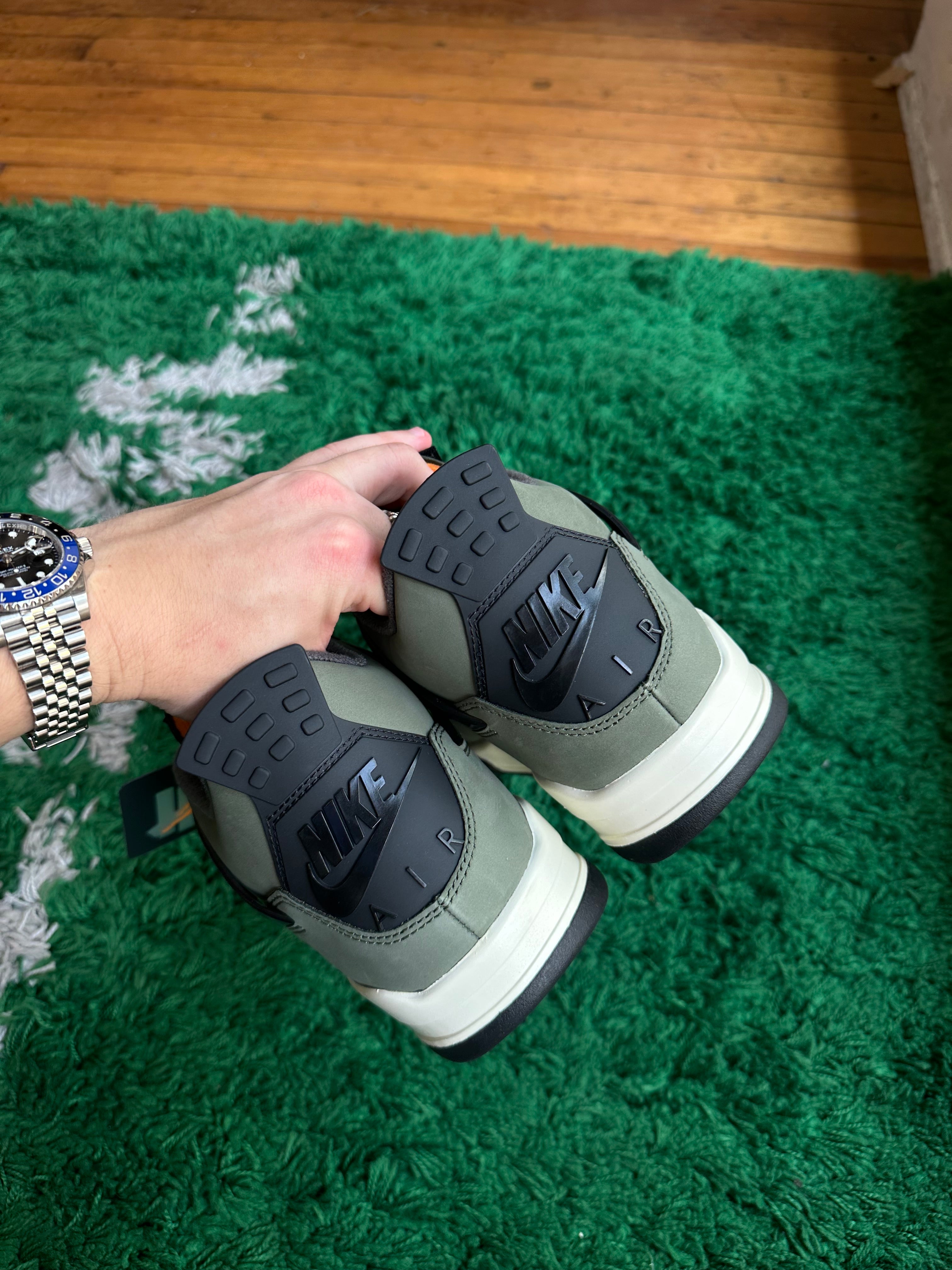 Jordan 4 “Undefeated”