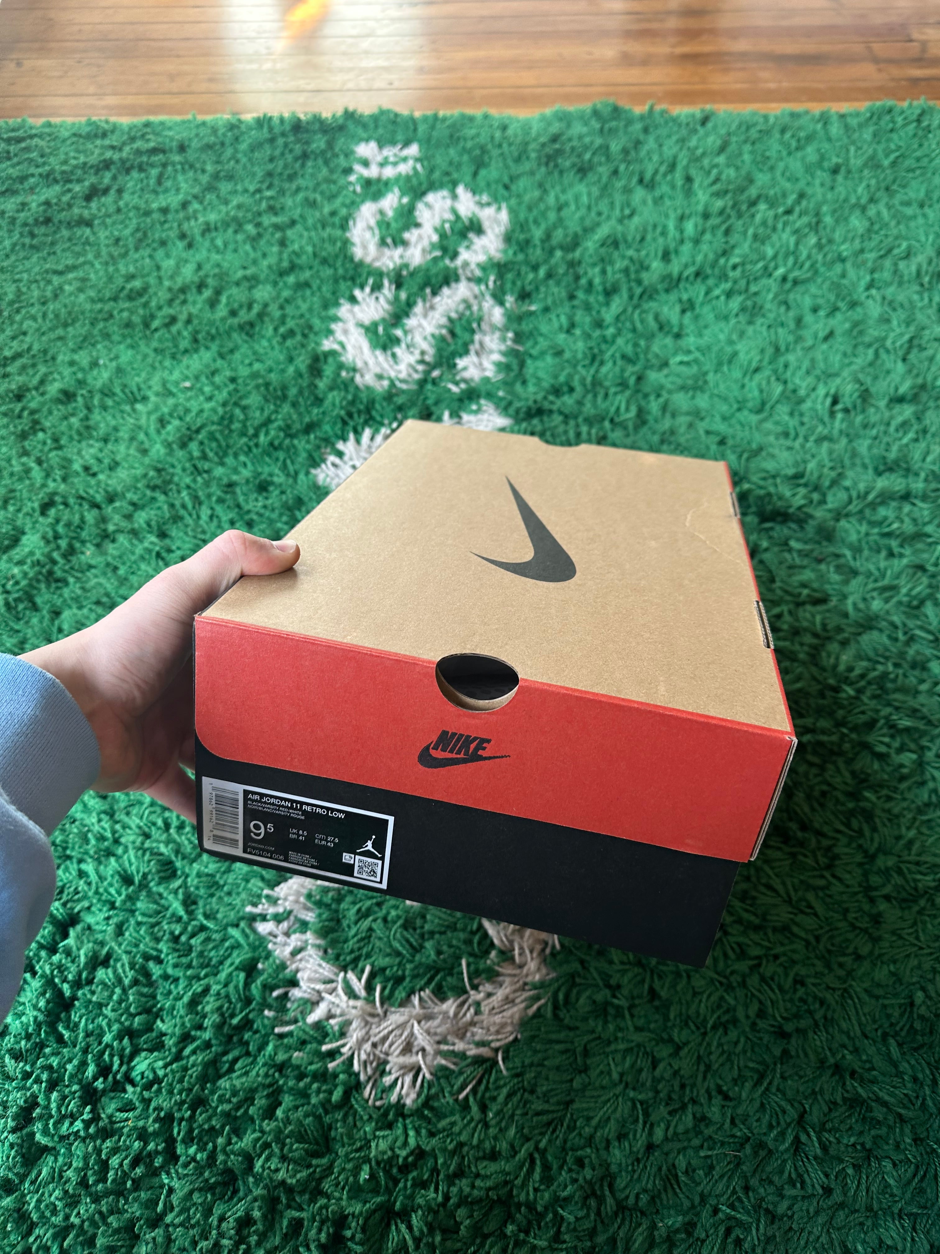 Jordan 11 Low “Bred” (2025)