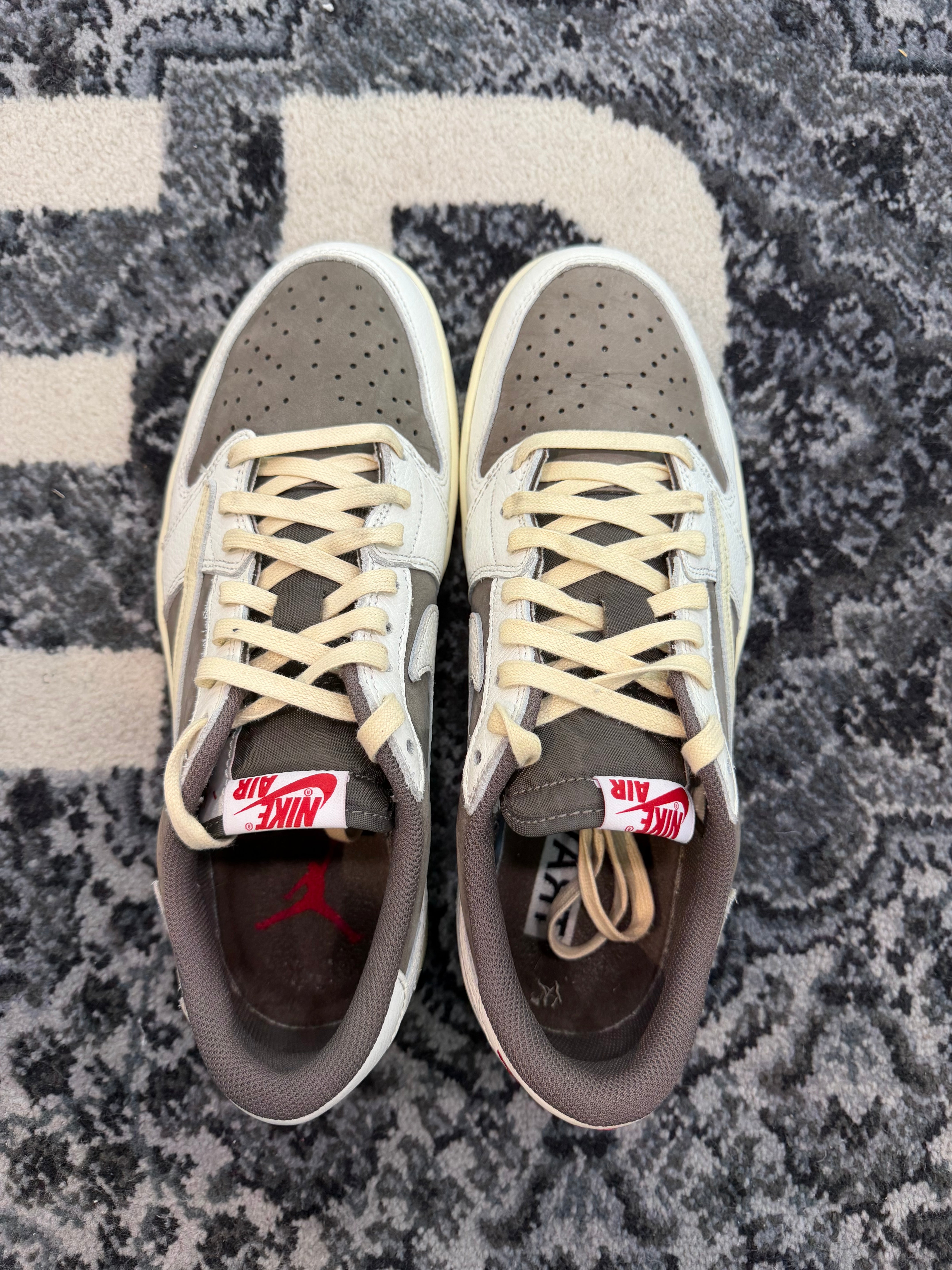 Jordan 1 Low Travis Scott “Reverse Mocha”