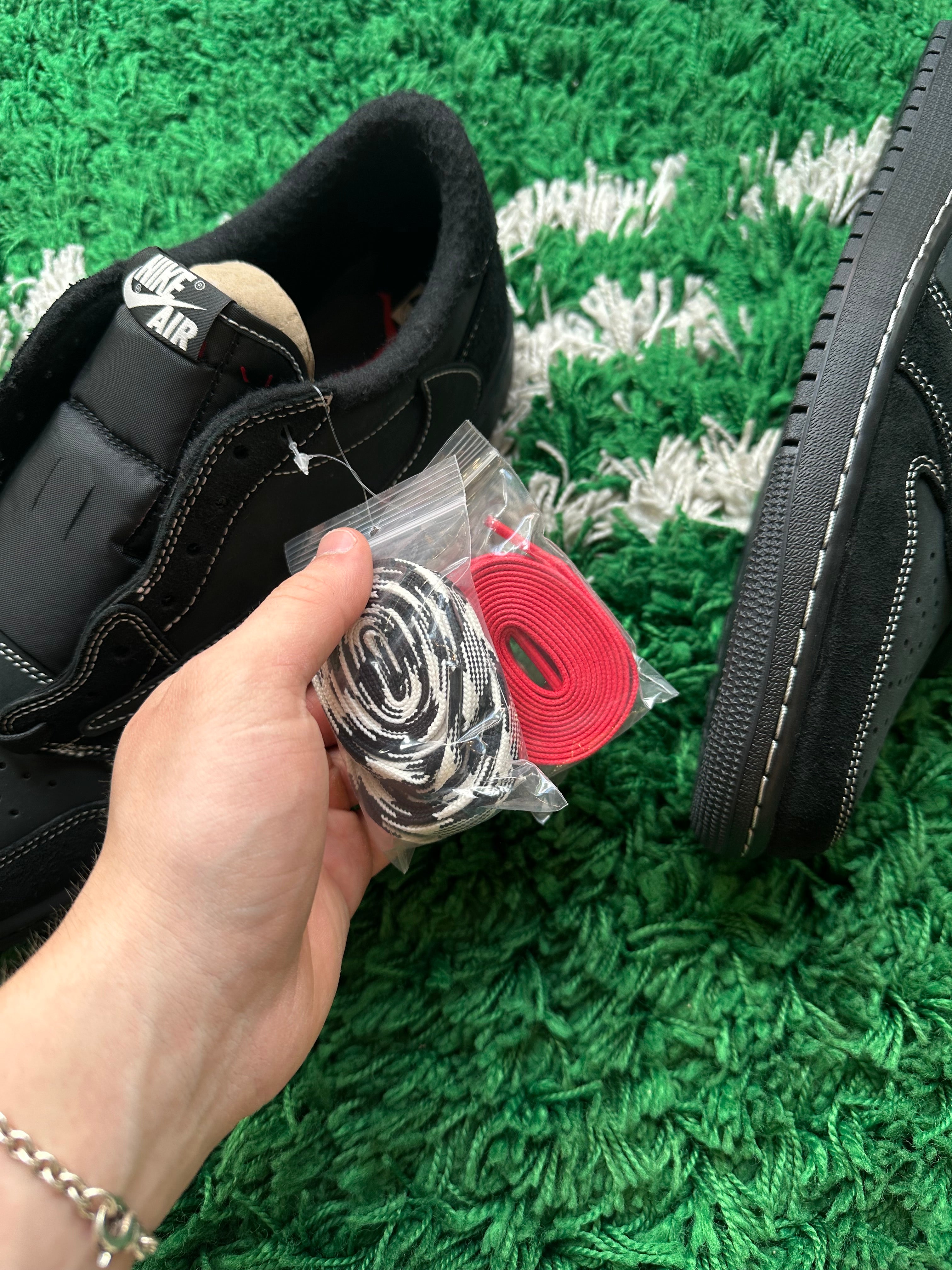 Jordan 1 Low x Travis Scott “Phantom”