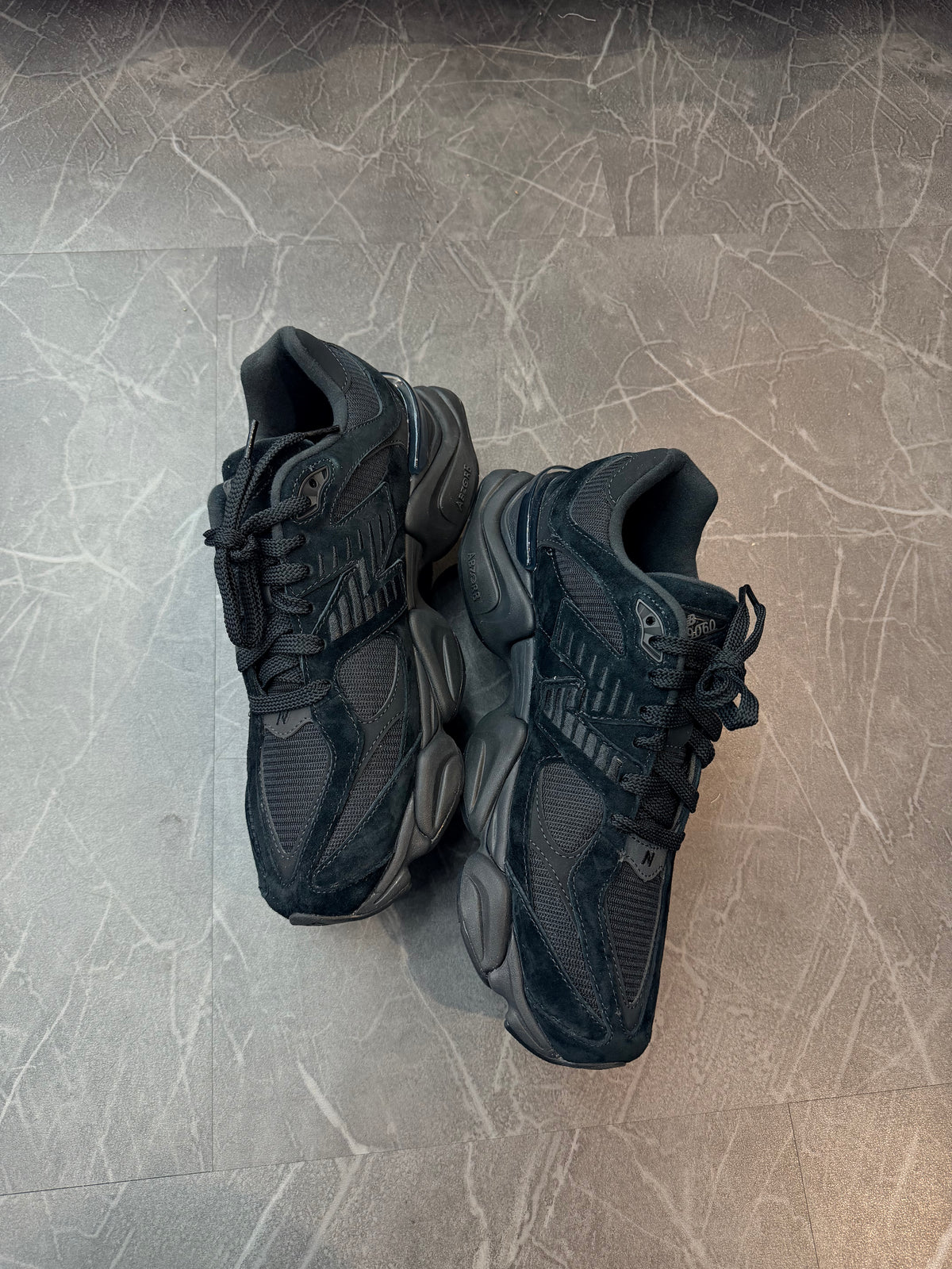 New Balance 9060 Triple Black