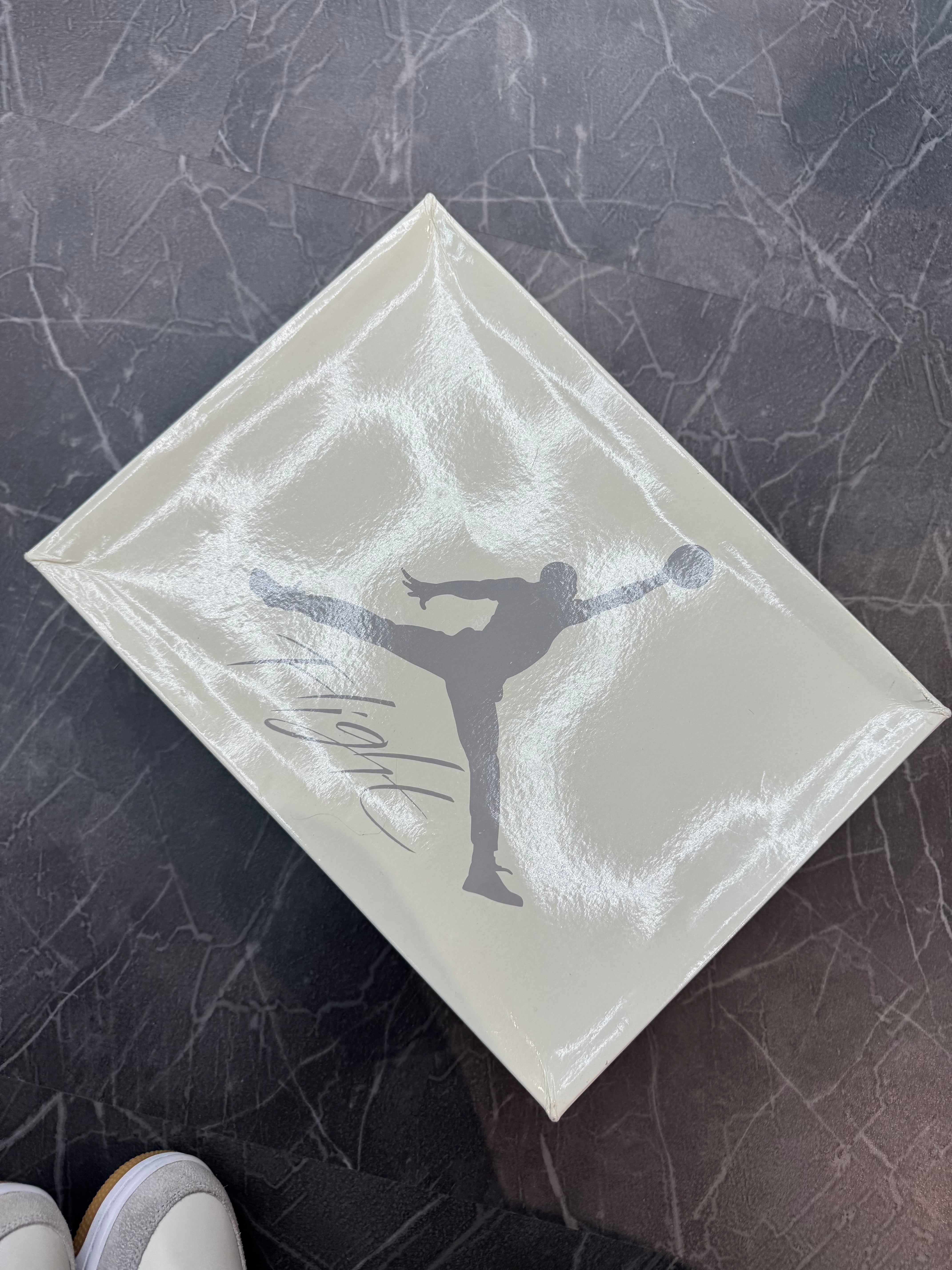 Jordan 4 SB Pine Green