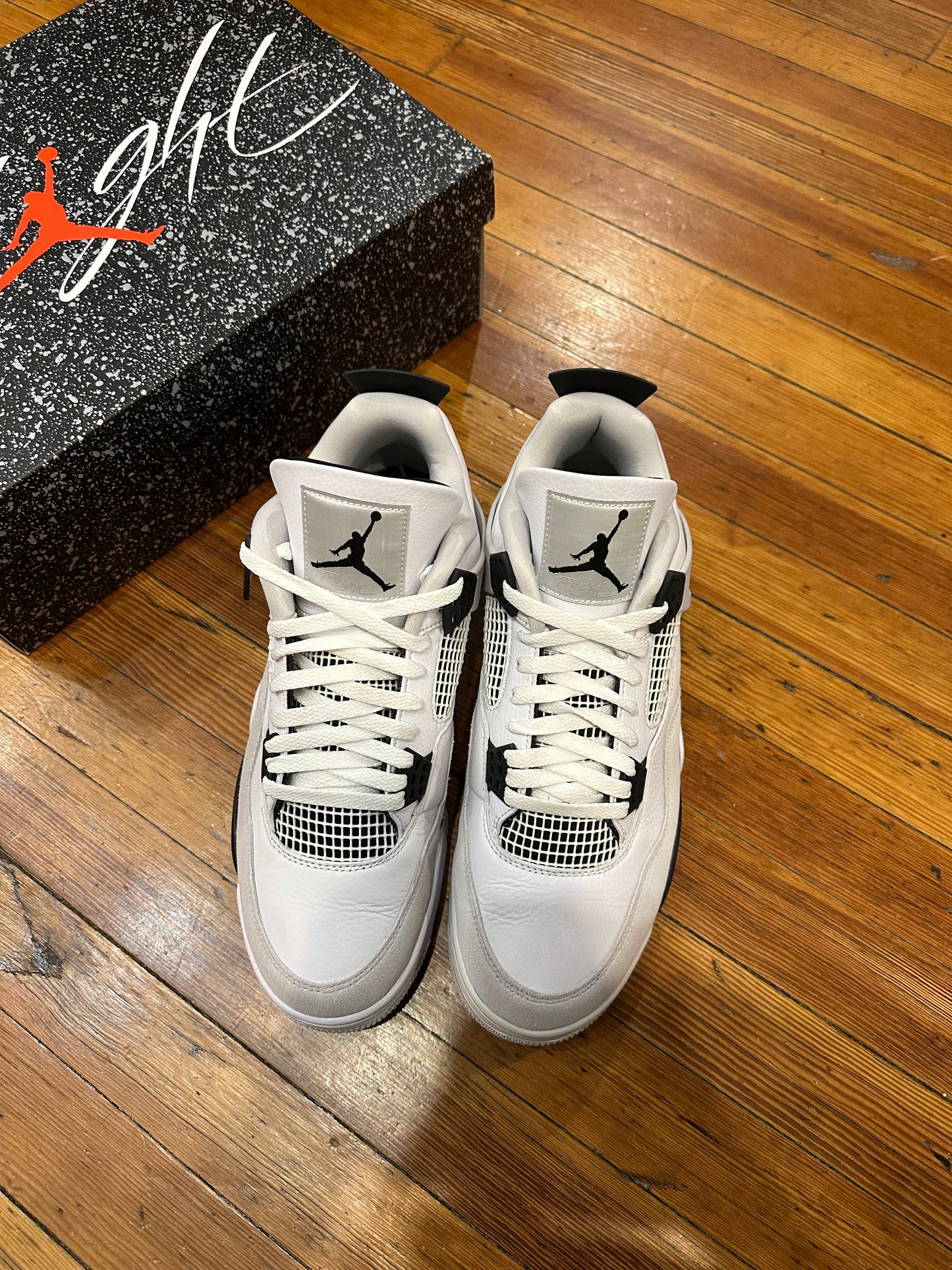 Jordan 4 “Military Black”