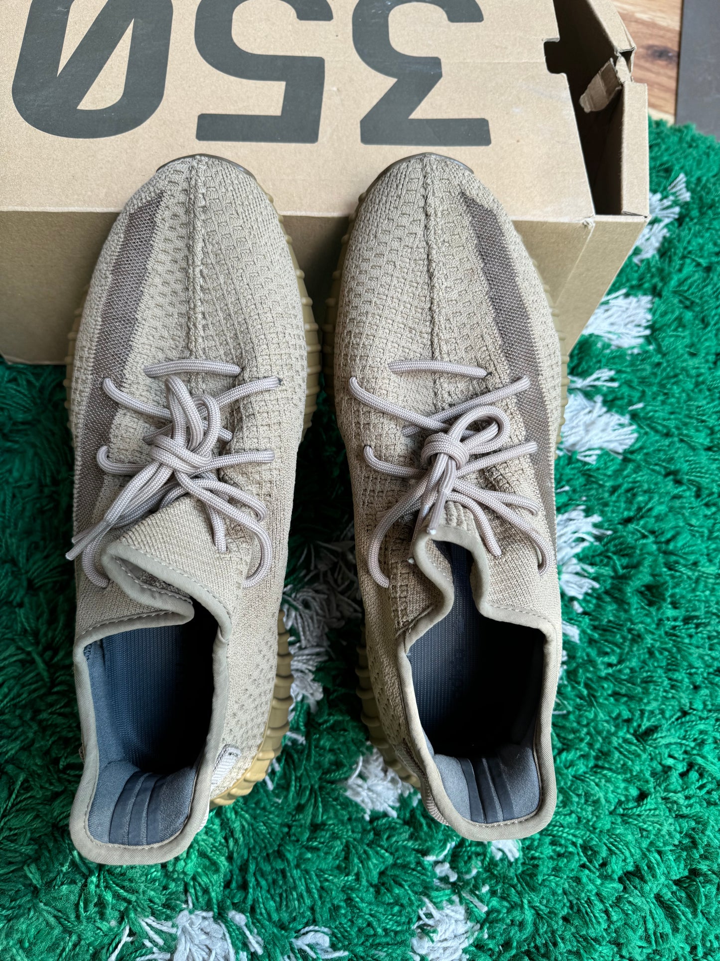Yeezy 350 “Earth”