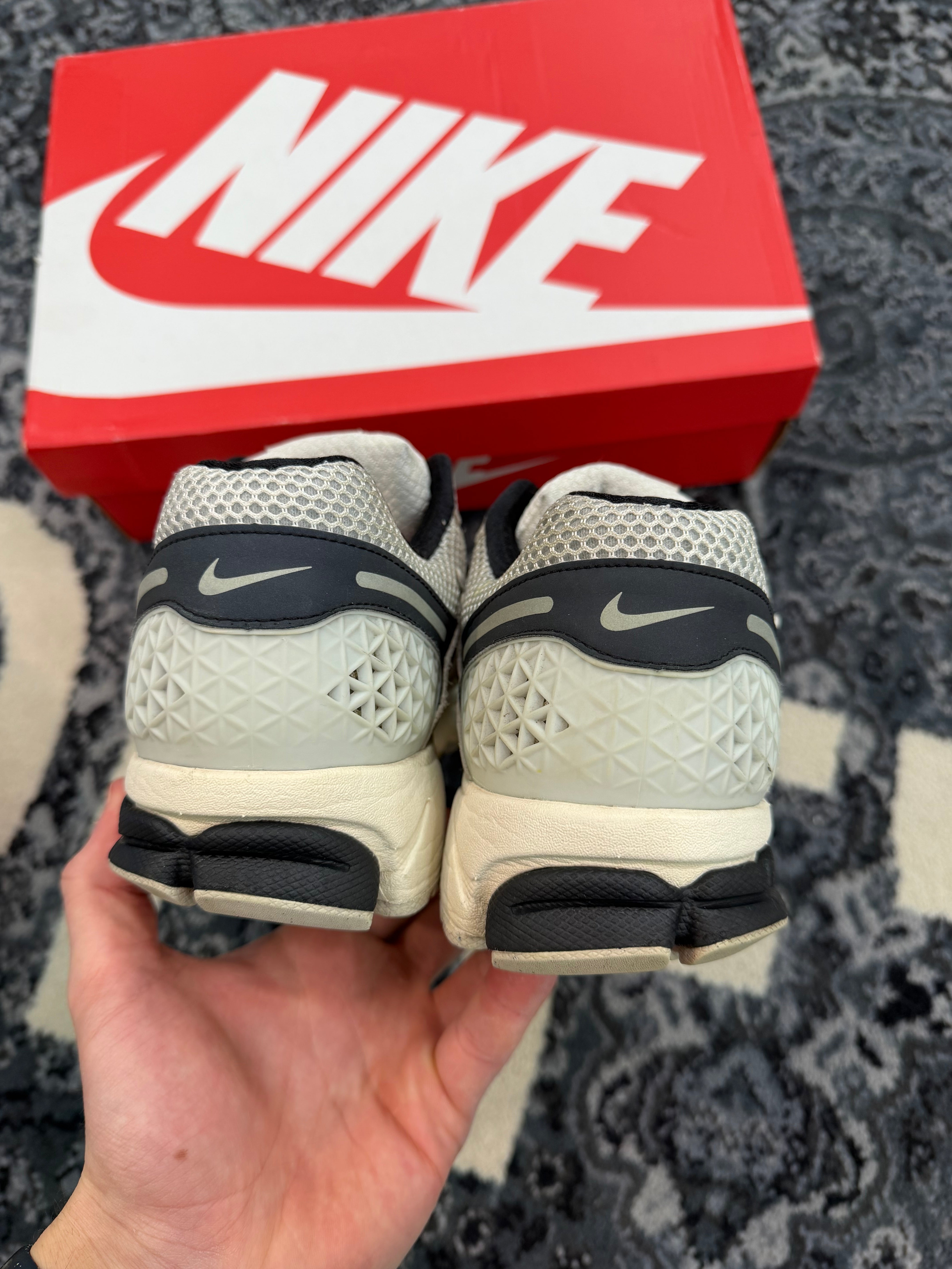 Nike Zoom Vomero “Supersonic Light Bone”