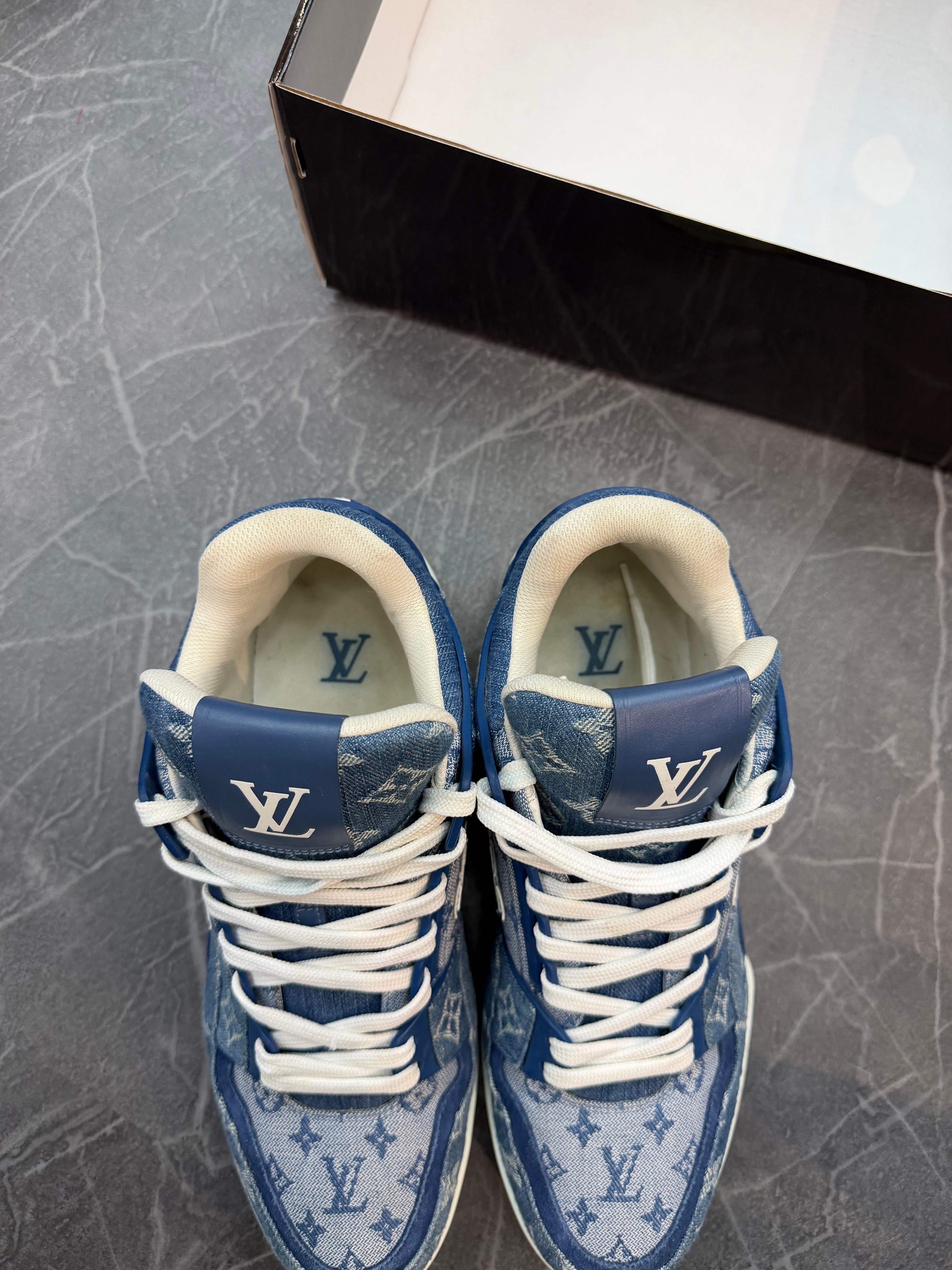 Louis Vuitton Trainer Blue Denim