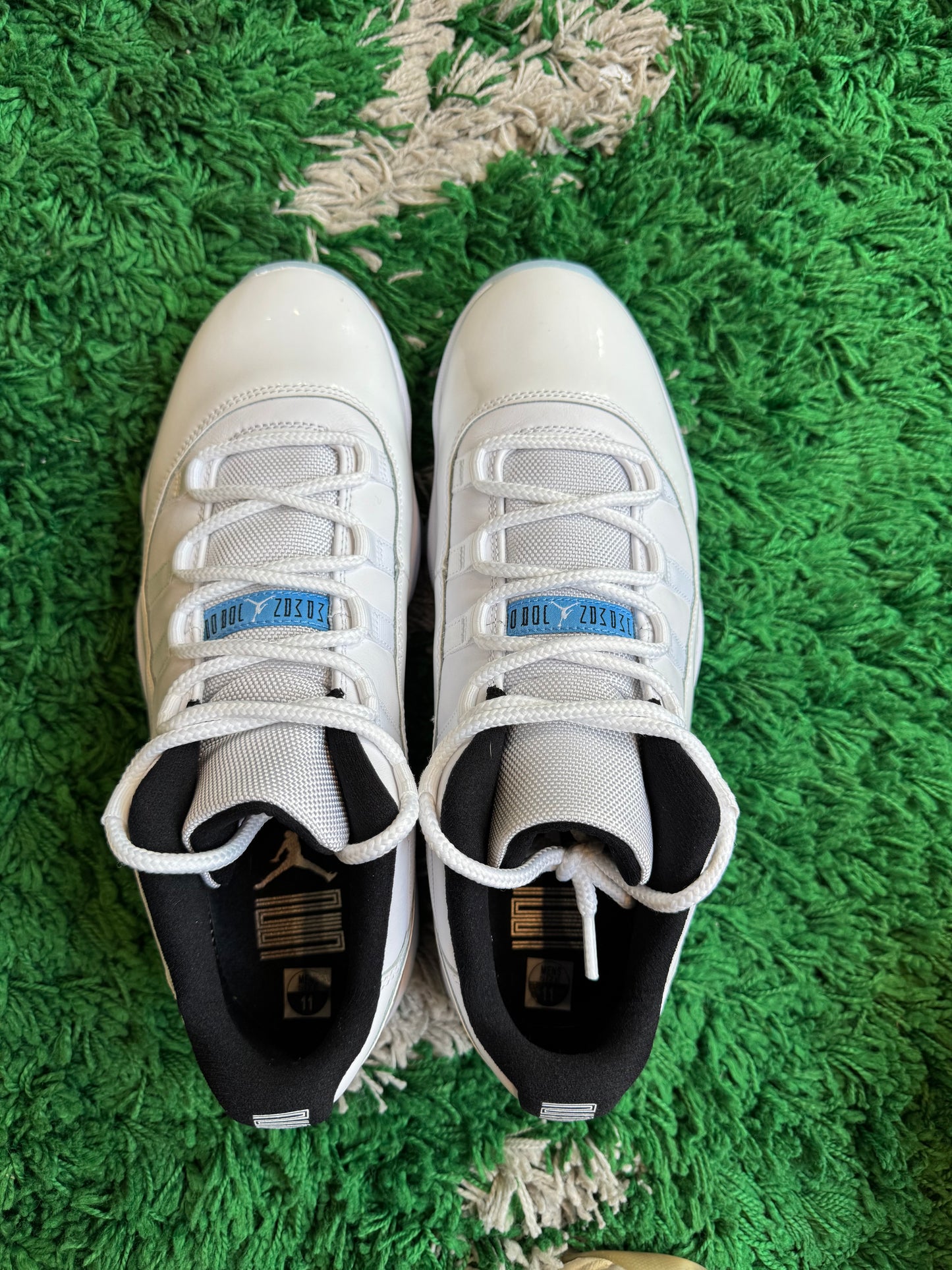 Jordan 11 Low “Legend Blue”