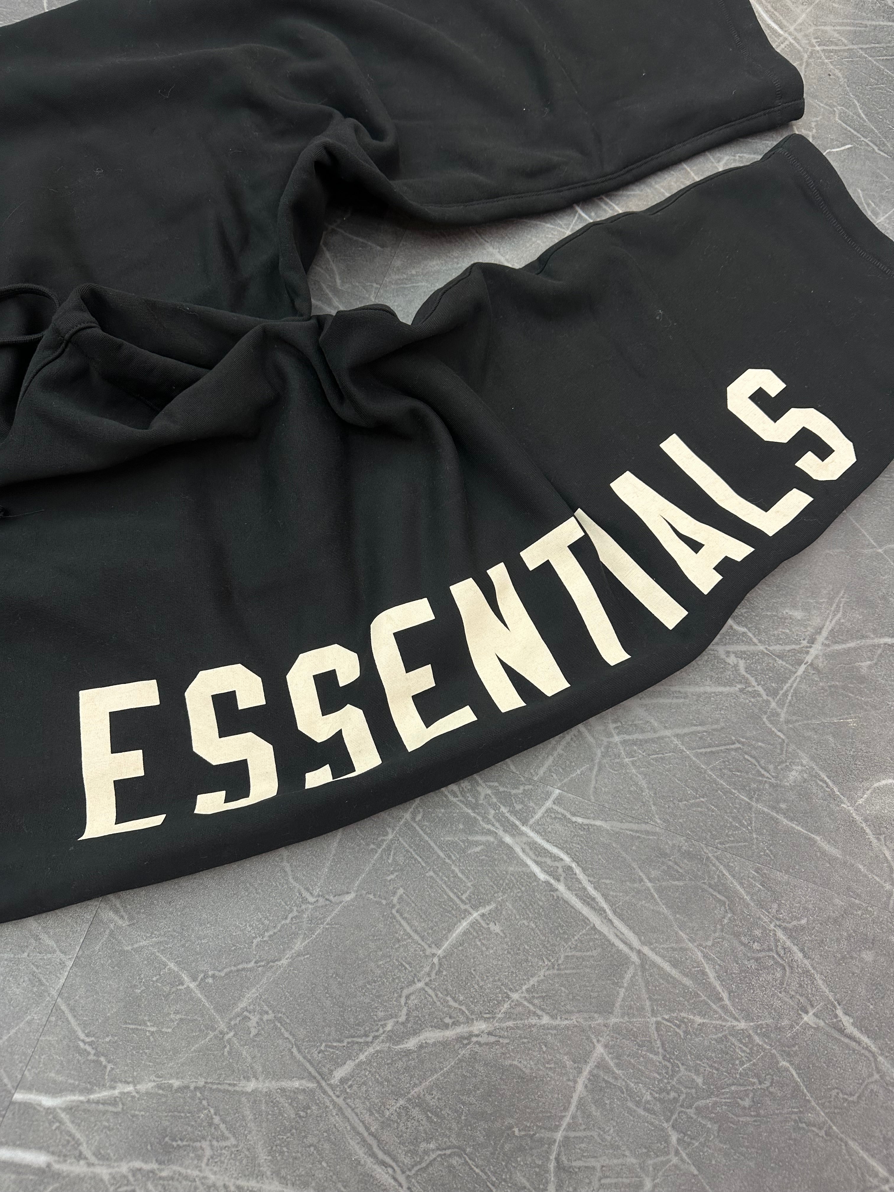 Essentials Relaxed Sweatpants Leg AOP “Black”