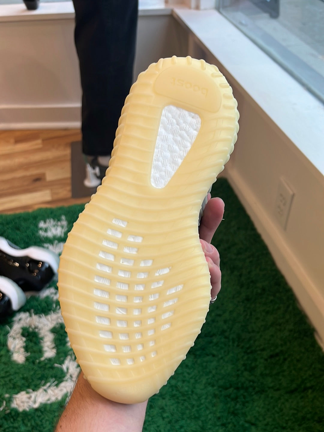 Yeezy 350 V2 “Carbon”