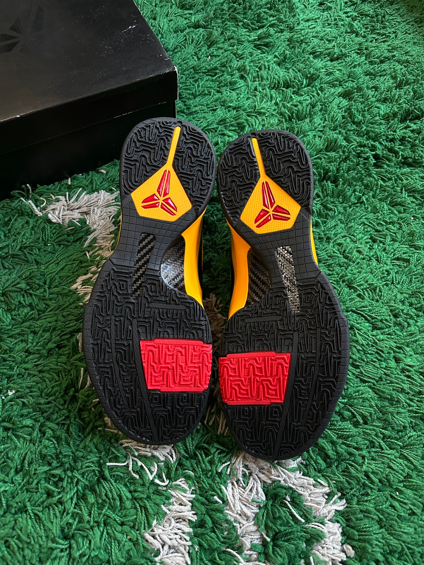 Kobe 5 Protro “Bruce Lee”