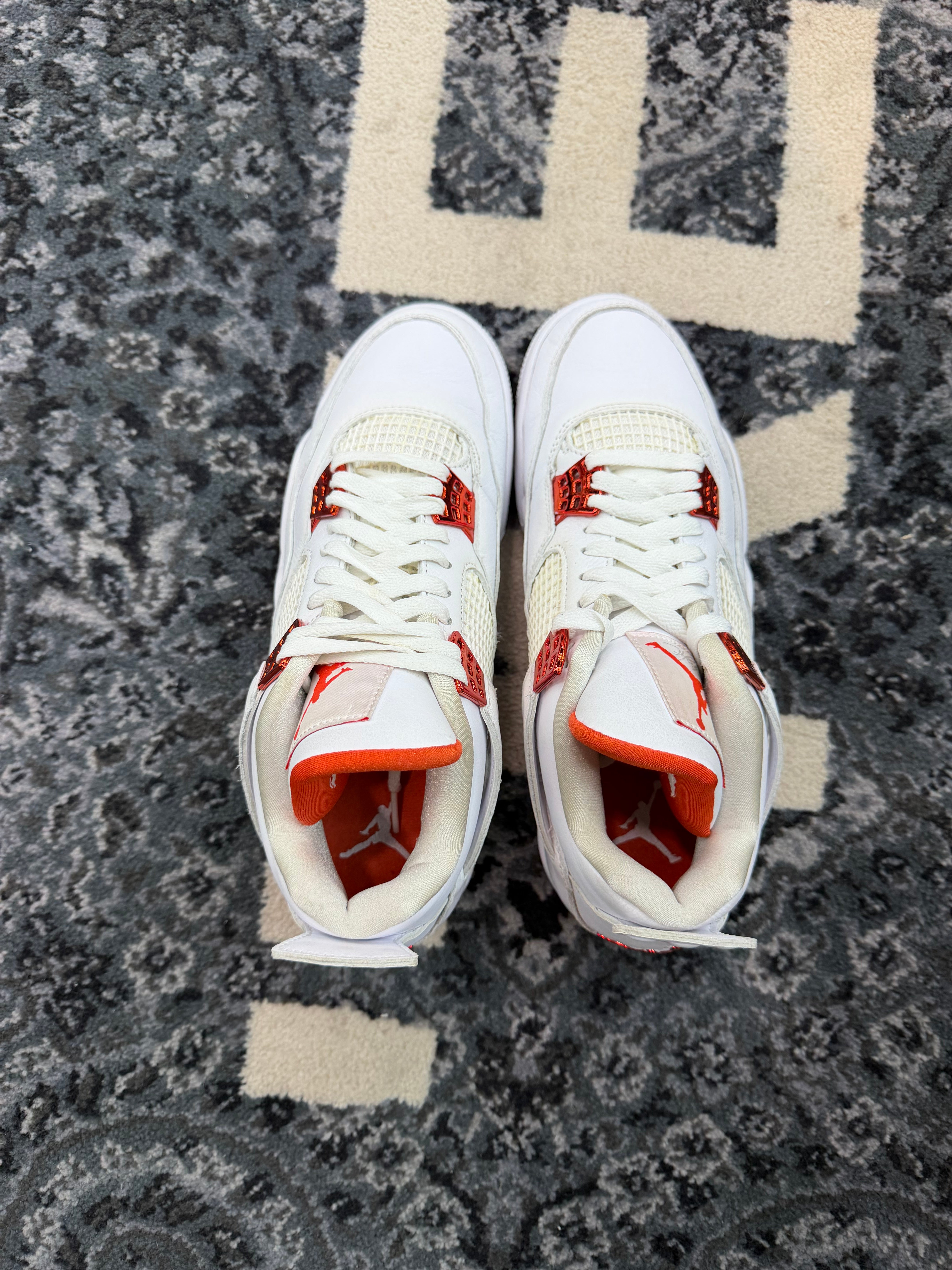 Jordan 4 “Metallic Orange”