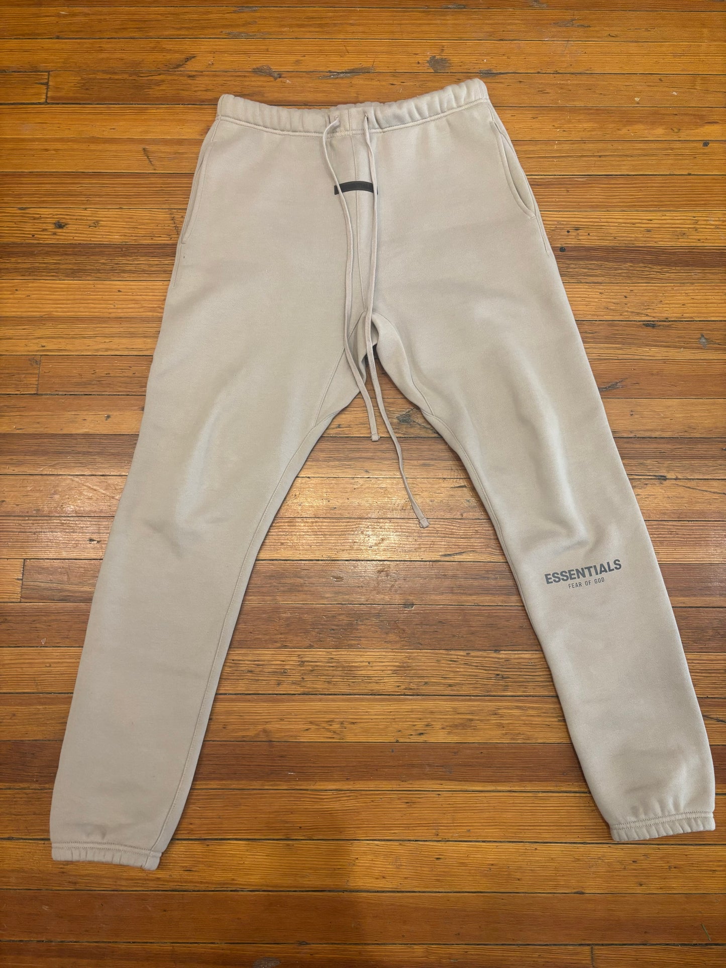 Fear Of God Essentials Sweatpants “Tan”