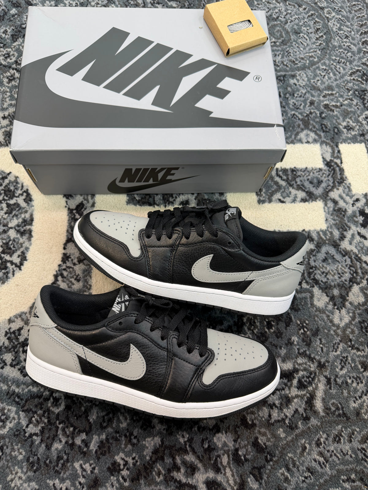 Jordan 1 Low “Shadow” (Size 9) (Lightly Worn)
