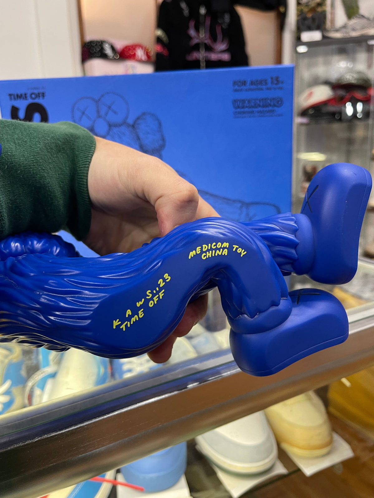 Kaws Time Off Vinyl Figure “Blue” (Size 8) - Image 3