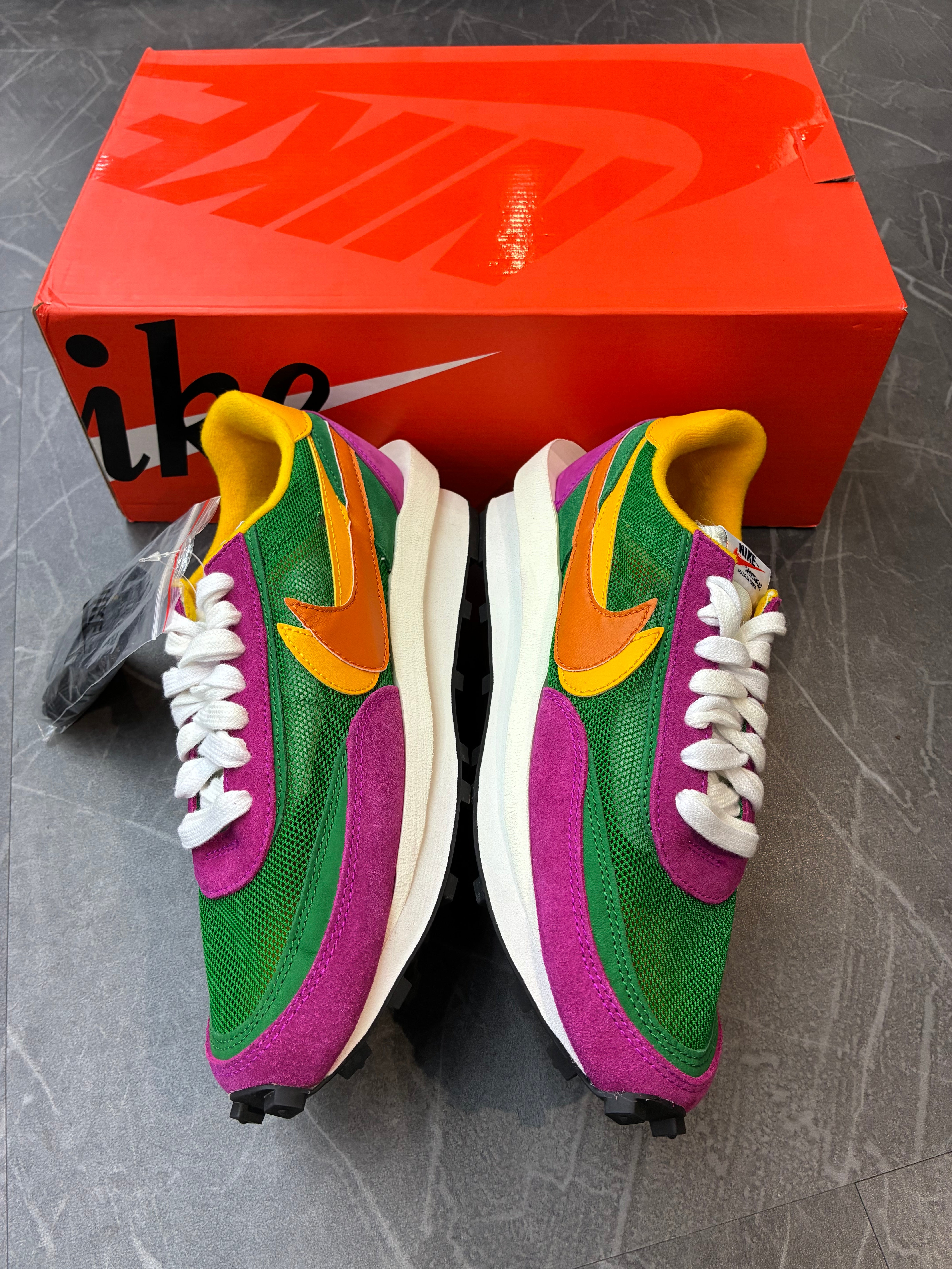 Nike LD Waffle Sacai “Pine Green”