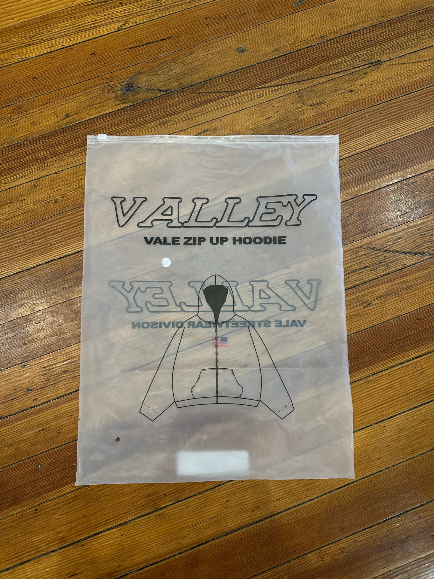 Vale Forever Black Cat Zip Up